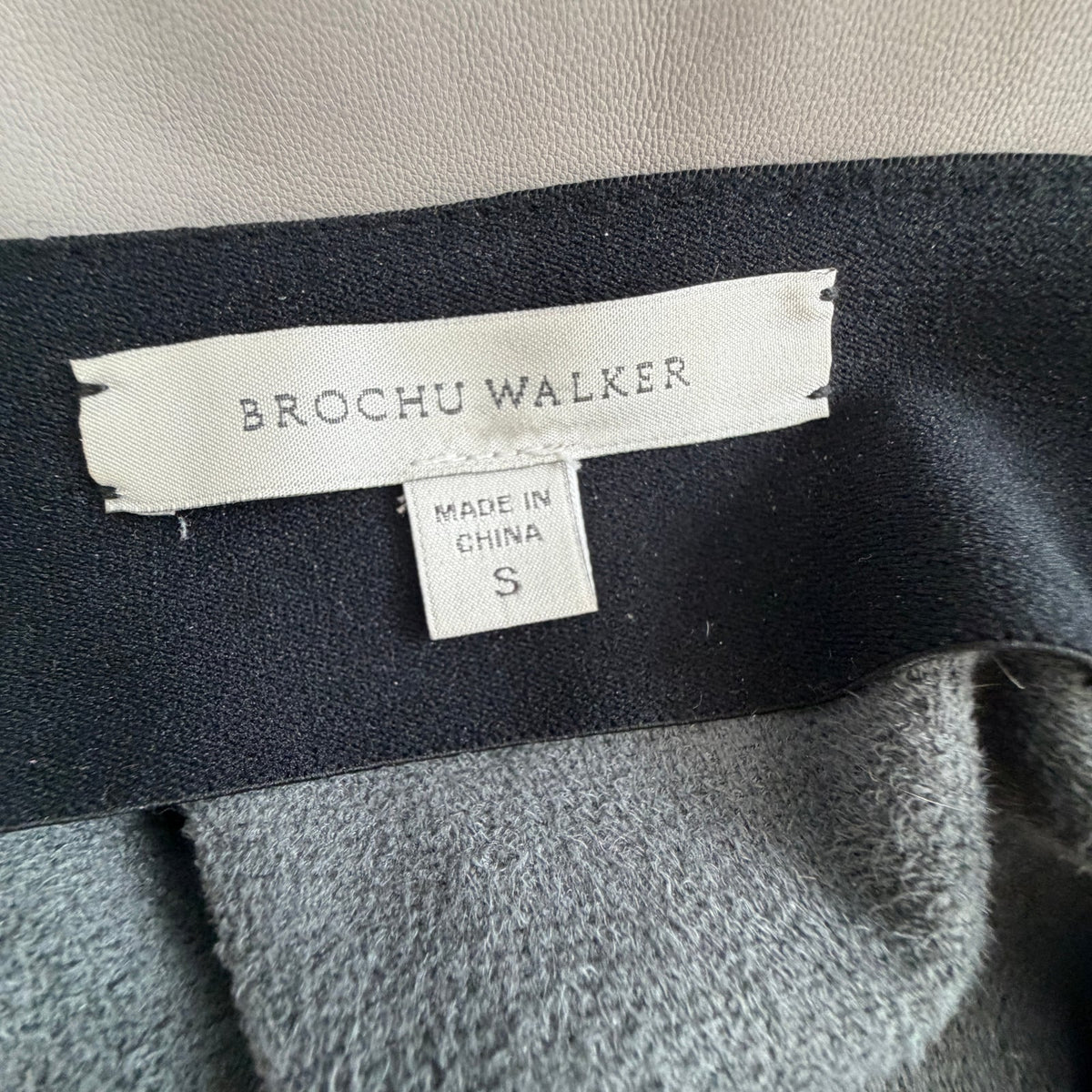 Brochu Walker Beige Taupe Faux Leather Vegan Pencil Skirt Womens Size Small