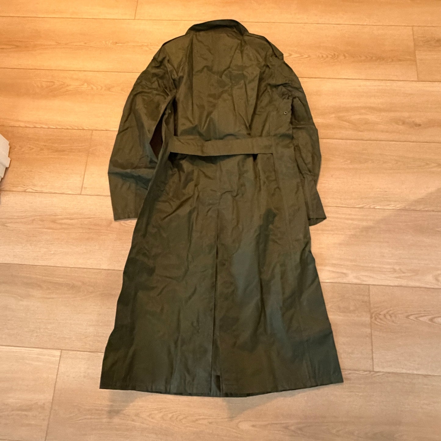 Vintage US Military Green Nylon Rubber Coated Raincoat Trench Coat Size 34