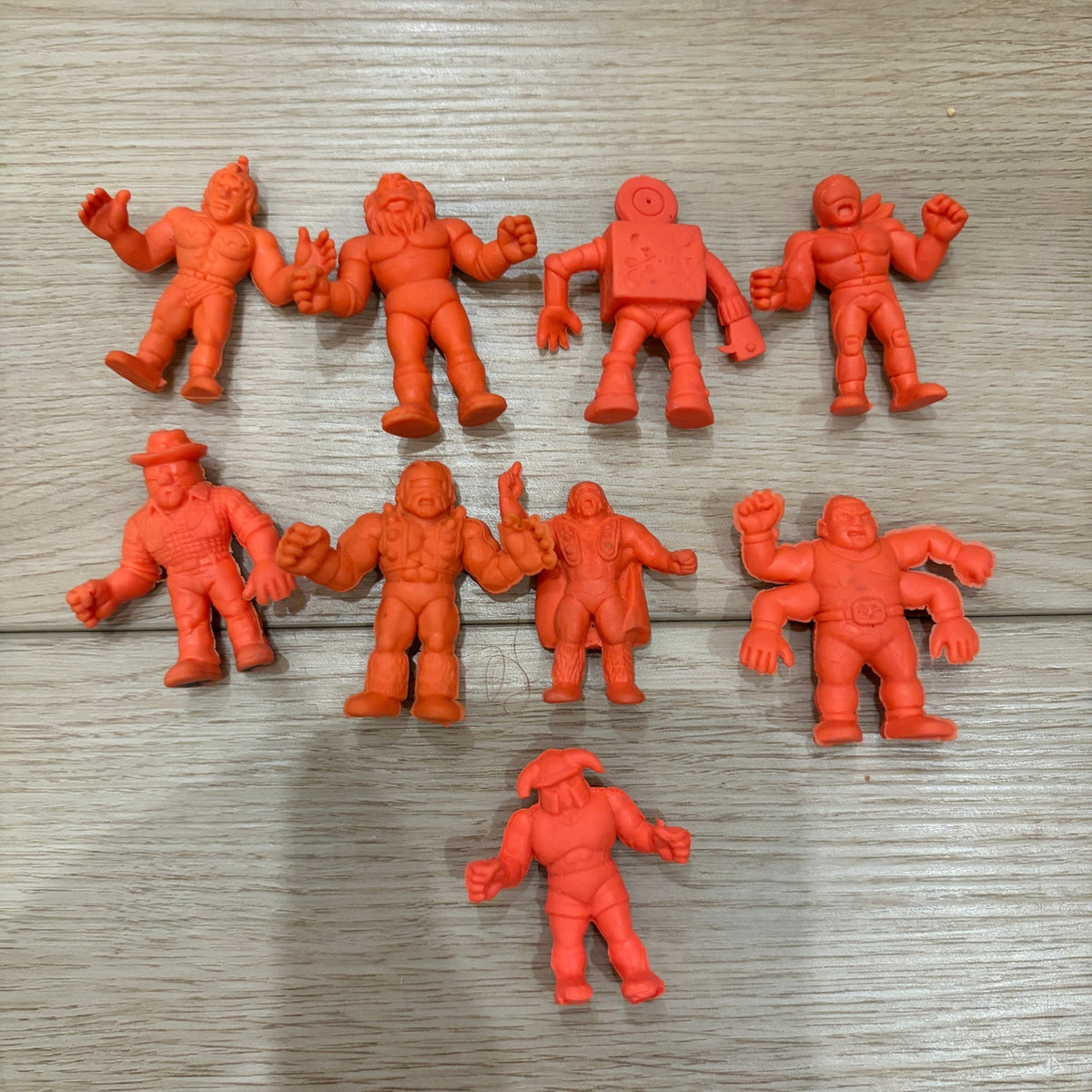 LOT 105 M.U.S.C.L.E Musclemen Kinnikuman Brocken Jr Orange Mini Kinkeshi 1980s