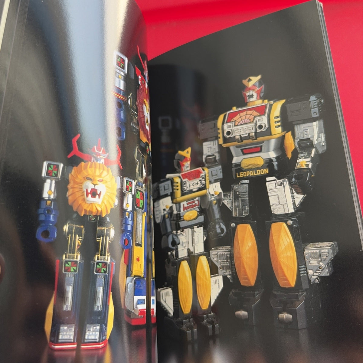 Popy Chogokin Book Grendizer Voltes V Daimos Robocon Gaiking Mazinger Robcon DX