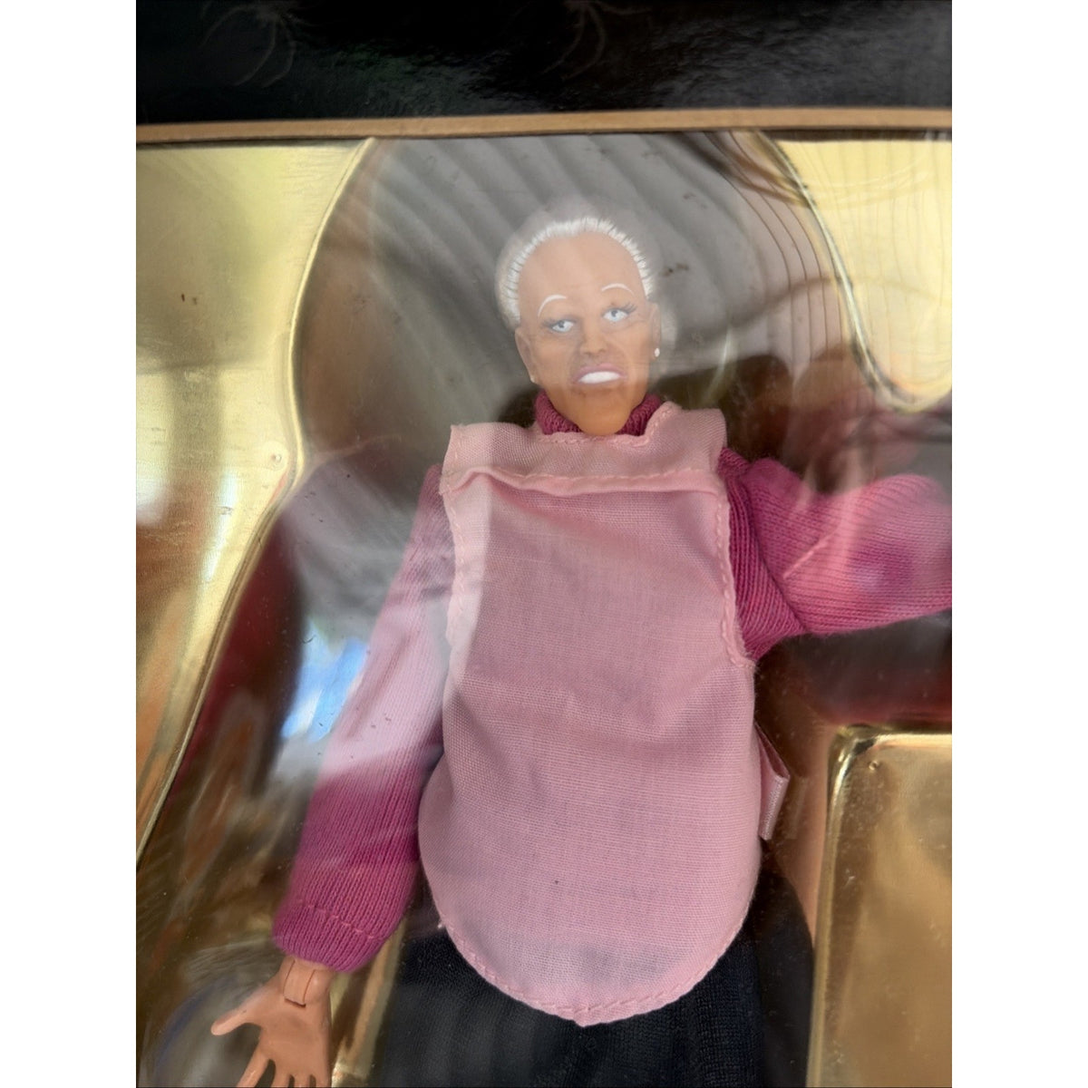 Toy Biz Famous Cover Series Marvel Comics Spider-Man Aunt May Action Figure