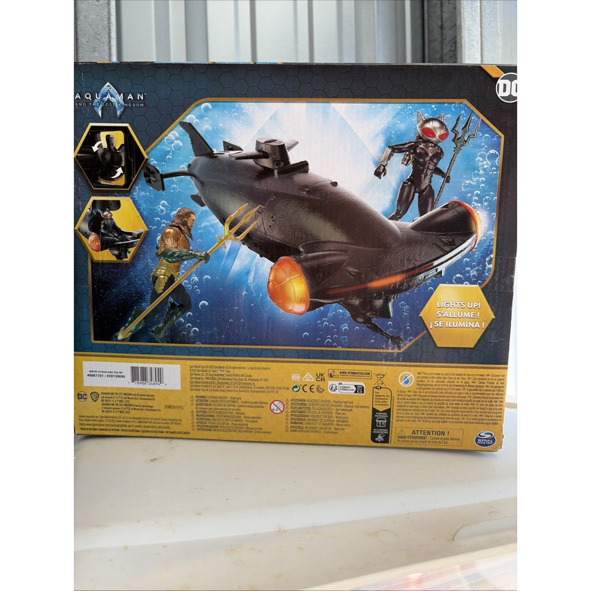 Aquaman vs Black Manta Battle Set - 4" Figures, Manta Sub with Lights & Sounds