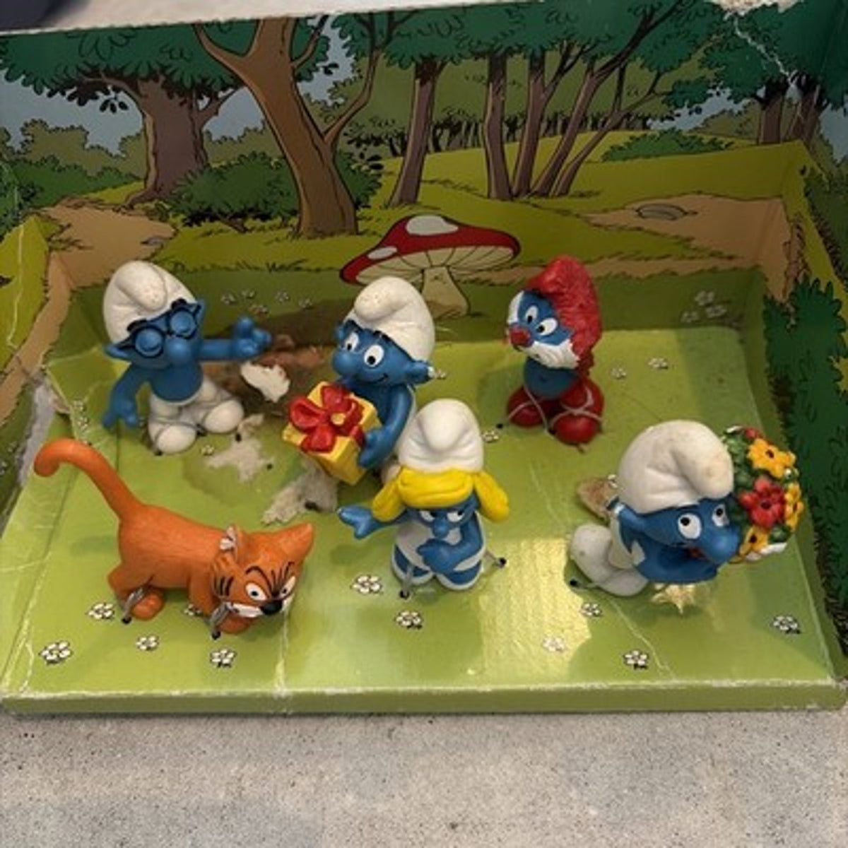 Vintage 70’s/80’s Lot Of 144 Schleich Peyo Various Smurfs Figures