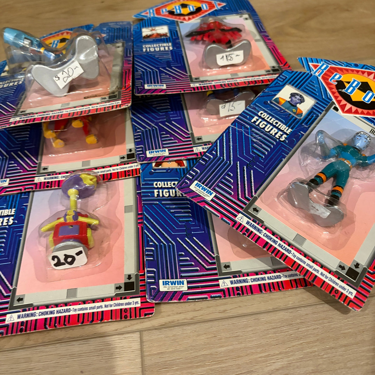 LOT 7 ReBoot Collectible Action Figures Irwin 1995