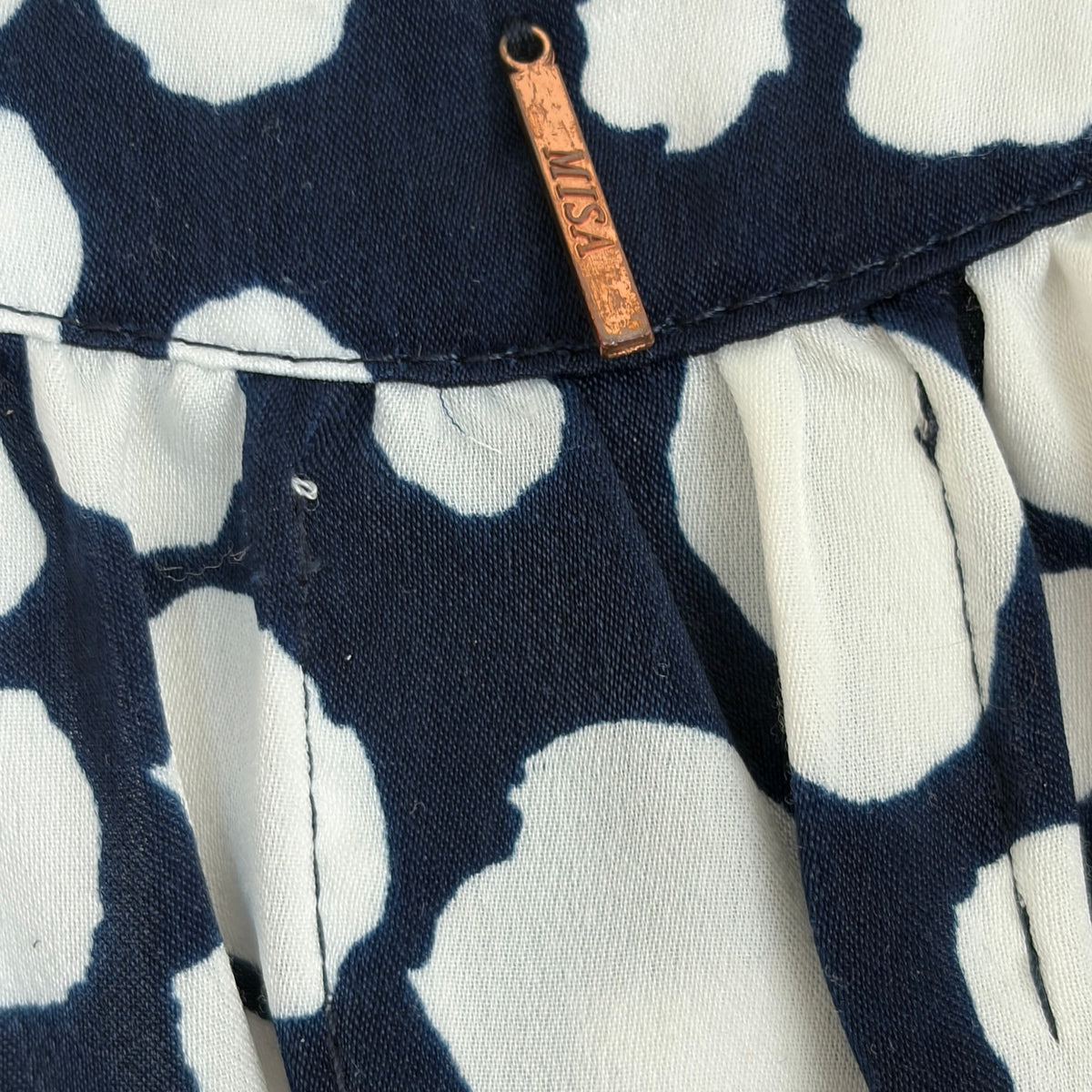 Misa Los Angeles Navy Blue and White Spotted Short Sleeve Top Blouse Size Small