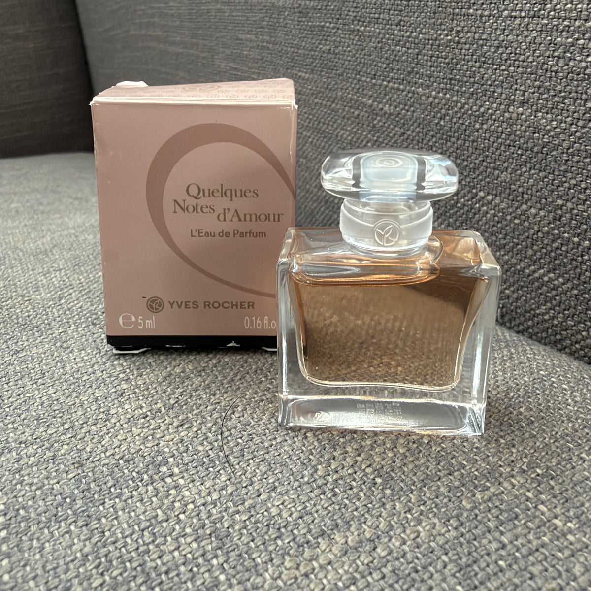 Yves Rocher Quelques Notes d'Amour L'Eau de Parfum .16 ml Mini NEW