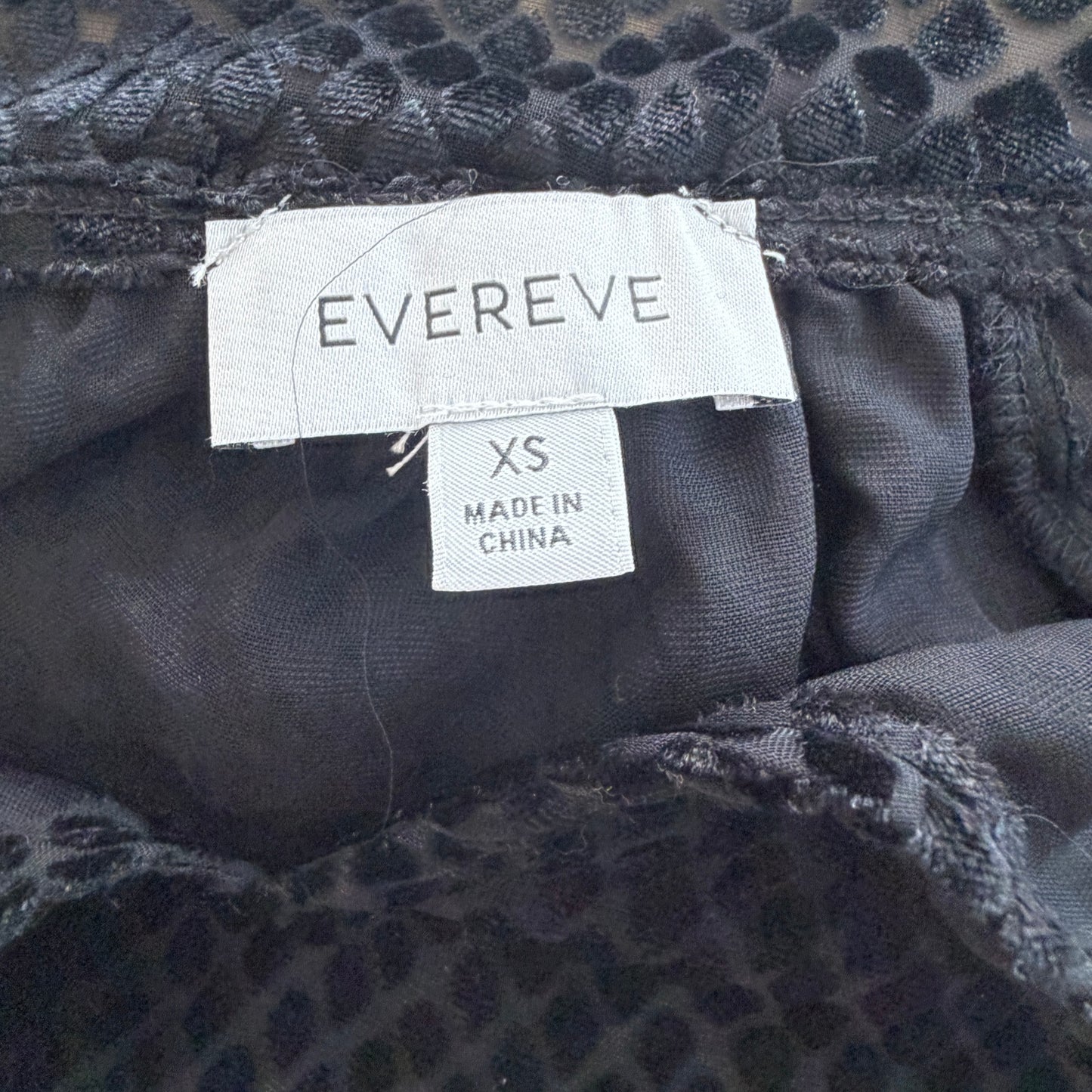 Evereve Black Sheer Animal Print Long Sleeve V-Neck Top Blouse Womens Size XS