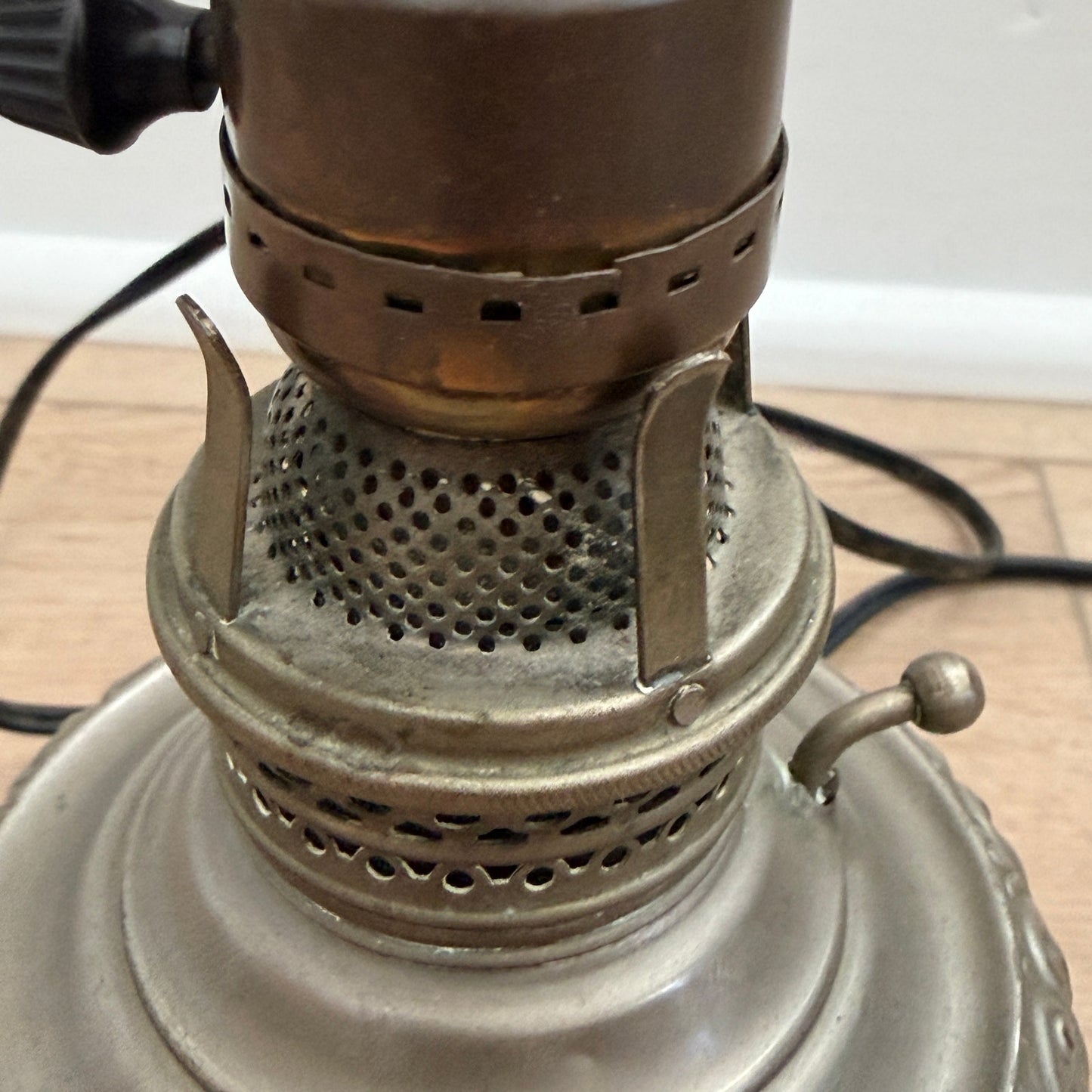 Miller "The Little Miller" Electrified Kerosene Lamp Made in USA Tested / Works