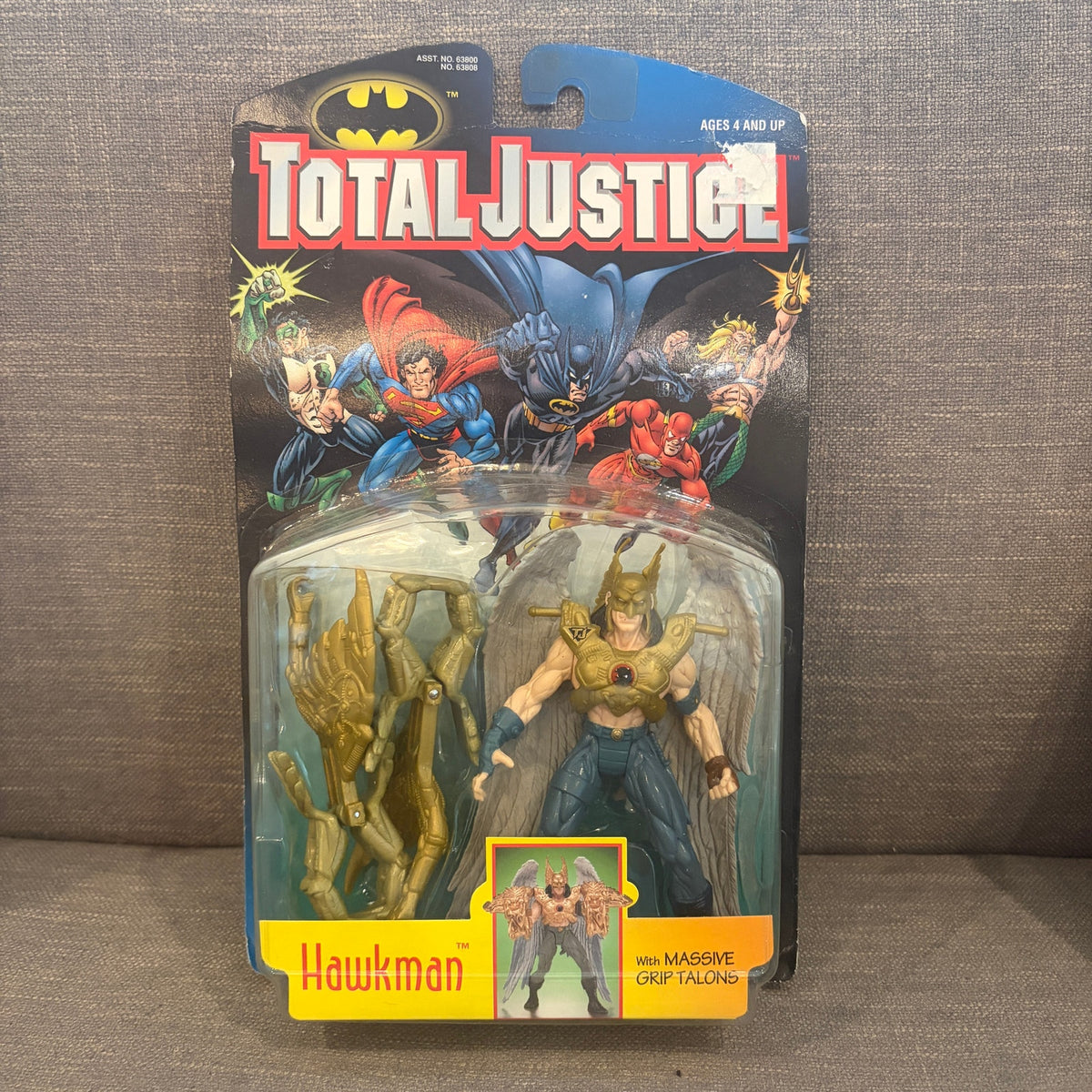 LOT 2 Kenner Total Justice Action Figures Hawkman and Aquaman NEW