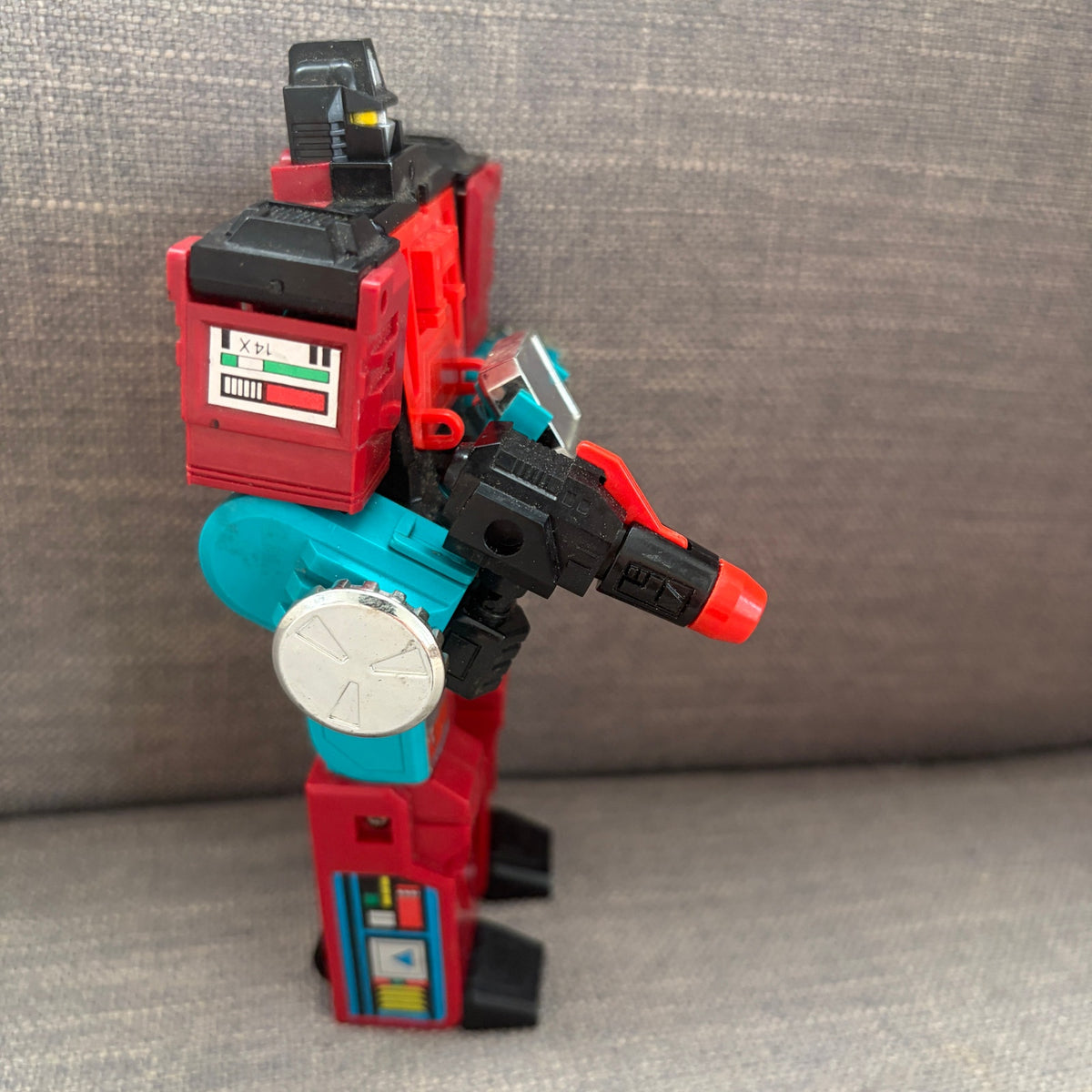 Vintage 1984 Hasbro Takara Co. Transformers G1 Perceptor
