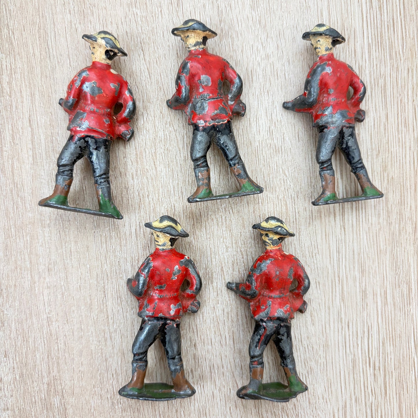 Lot of 30 Vintage Cast Iron Toy Soldiers, Army Men, Calvary Horse Drawn Cannons