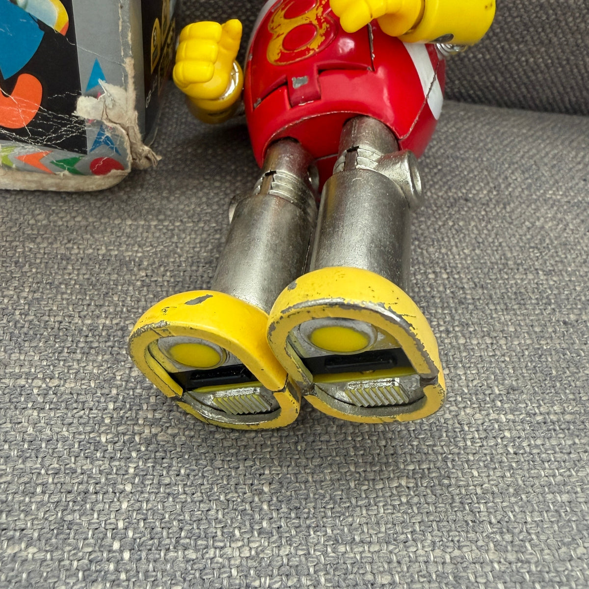Vintage 1981 Popy Chogokin  GB-62 Godaikin Robot Hacchan With Box 4"