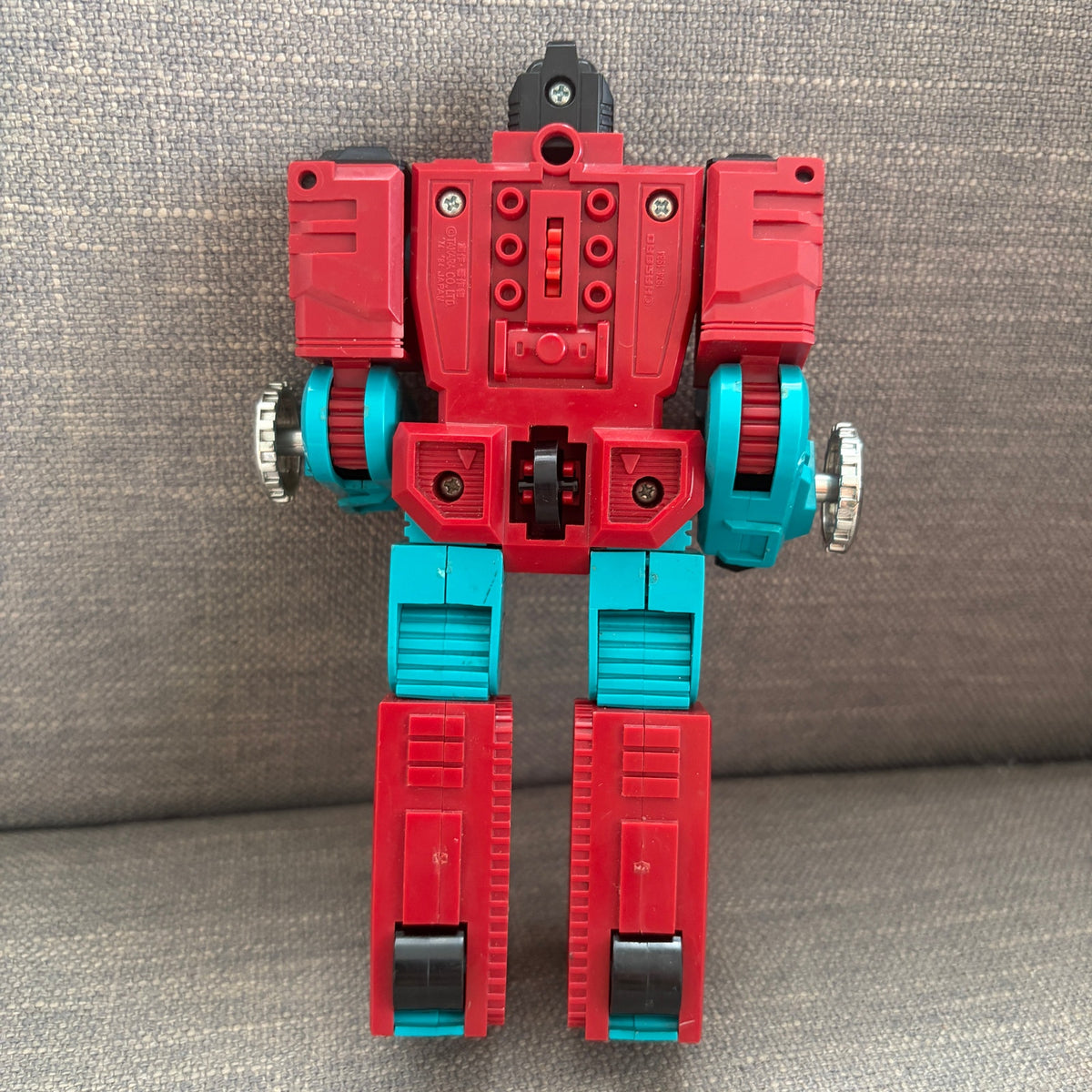 Vintage 1984 Hasbro Takara Co. Transformers G1 Perceptor