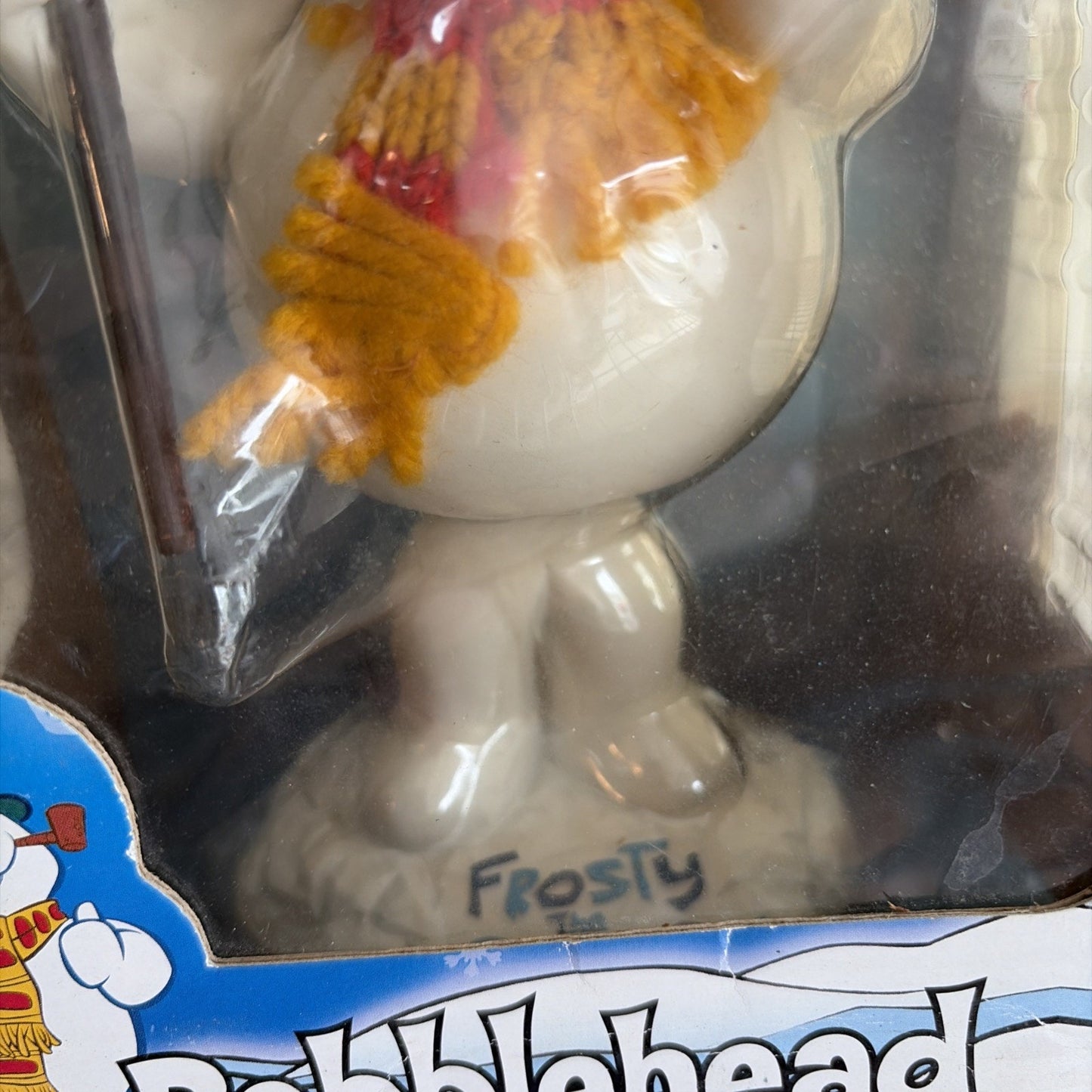 FROSTY the SNOWMAN BOBBLEHEAD Knit Scarf WOODEN BROOM 2002 NEW IN BOX
