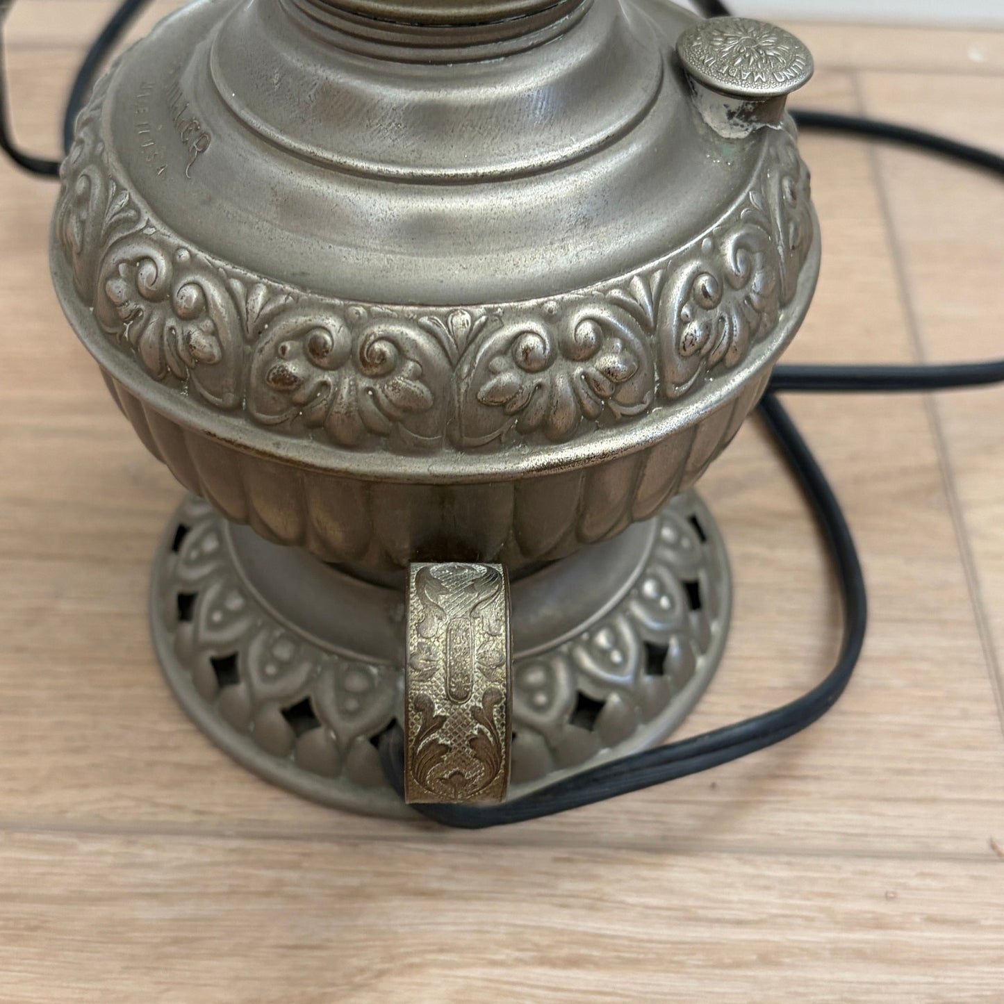 Miller "The Little Miller" Electrified Kerosene Lamp Made in USA Tested / Works