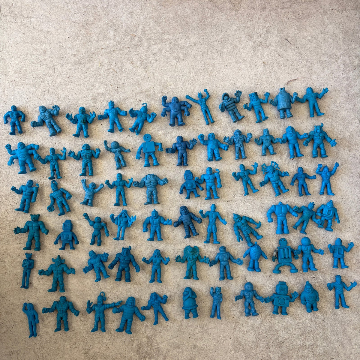 LOT 66 M.U.S.C.L.E Musclemen Kinnikuman Brocken Jr Blue Mini Kinkeshi 1980s