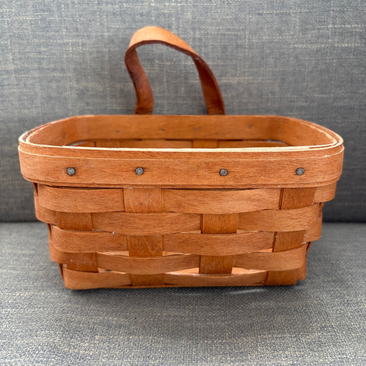 Longaberger Vintage 1990 Small Hanging Key Basket Chore Basket 5" x 7"
