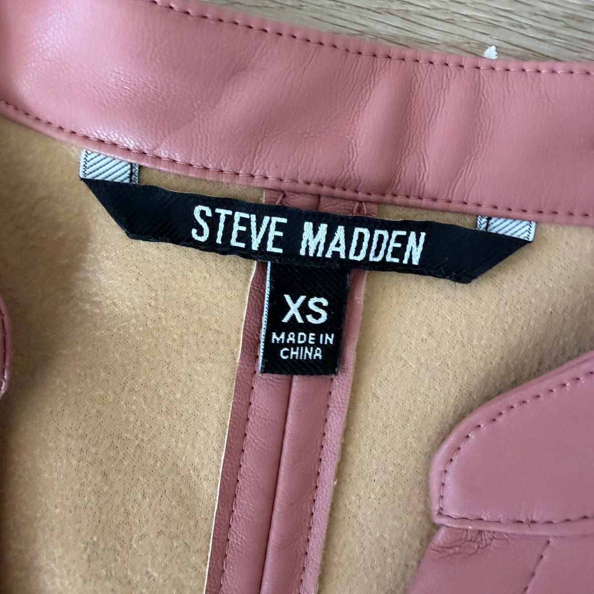 Steve Madden Faux Leather Puff Sleeve V-Notch Blouse Dusty Pink Women's Size XS