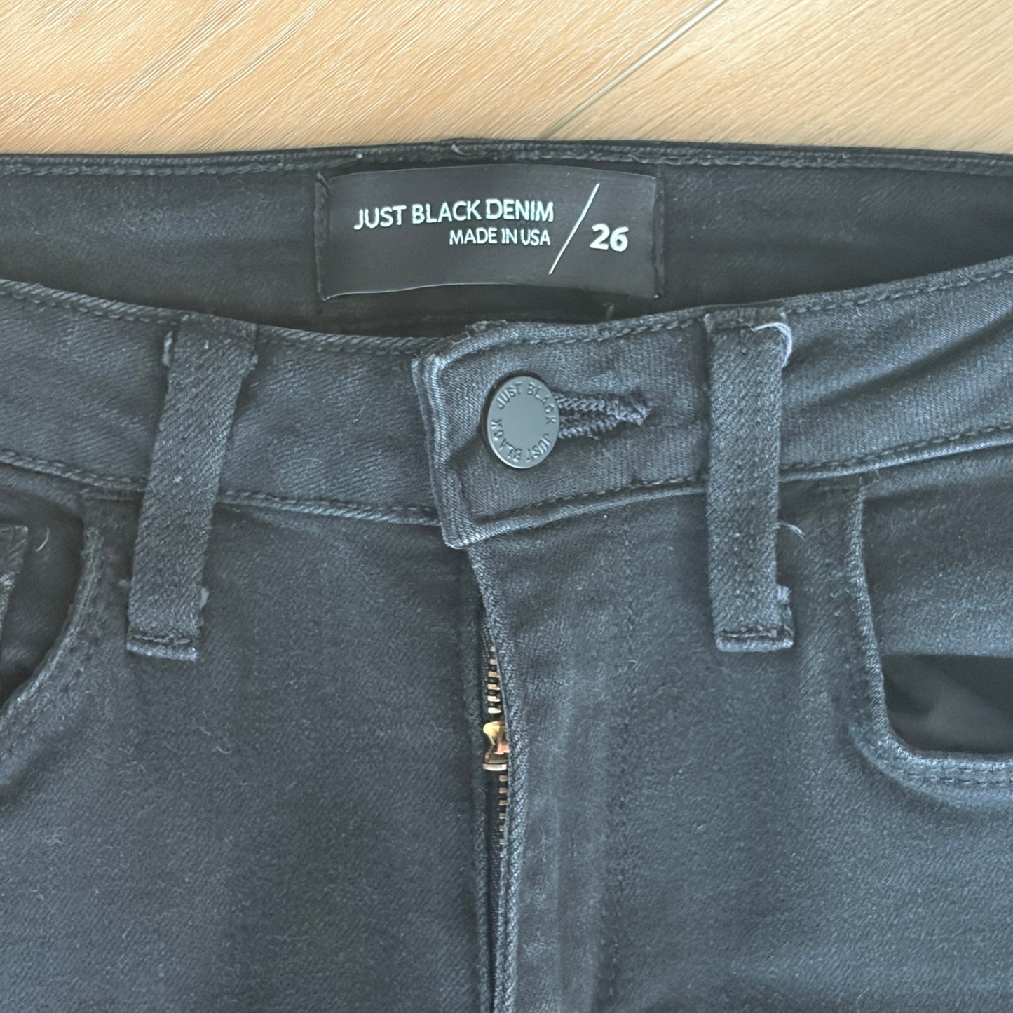 Just Black Denim 5 Pocket High Rise Black Fringed Hem Jeans Womens Size 26