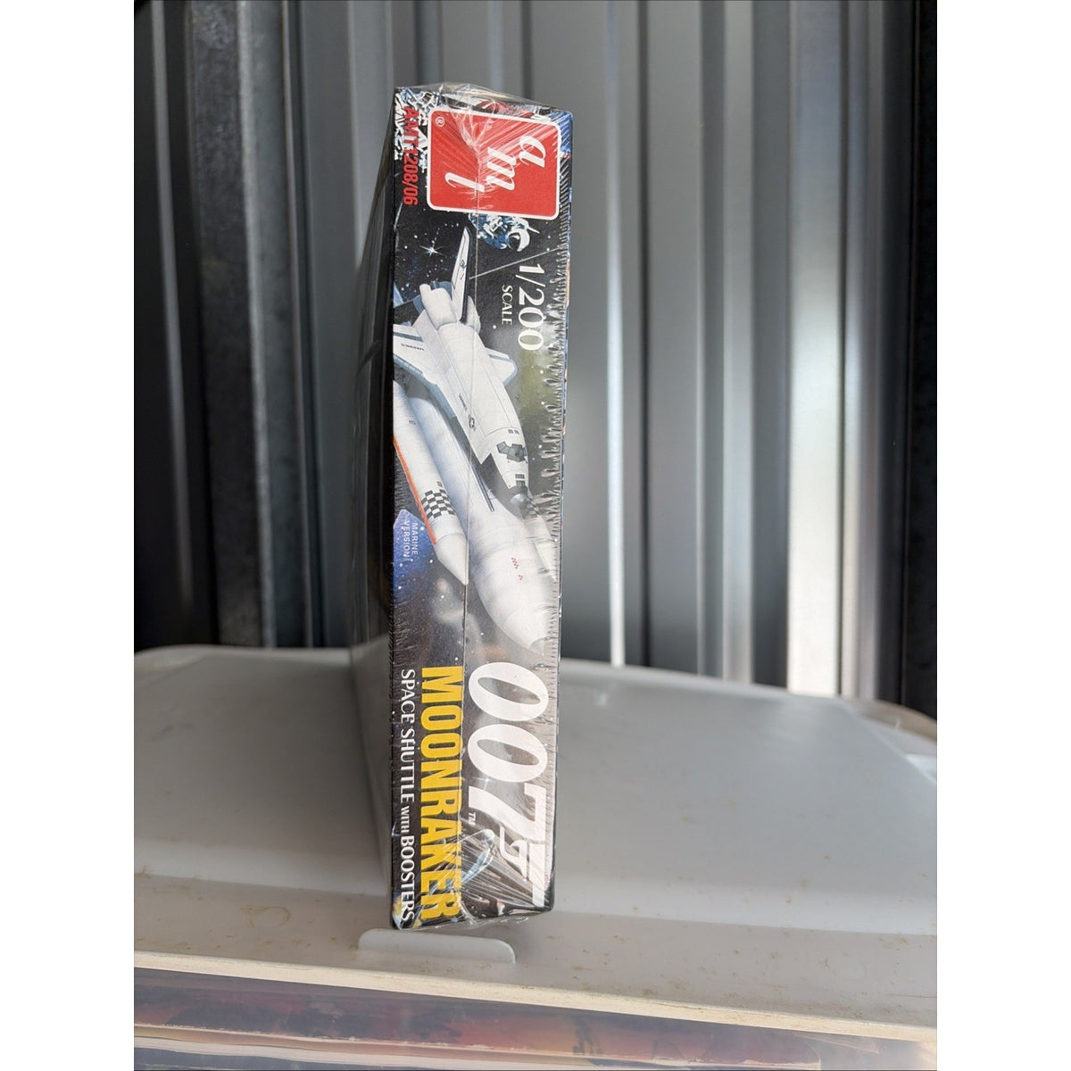 AMT 007 Moonraker 1/200 Scale Model Kit Space Shuttle With Boosters NEW