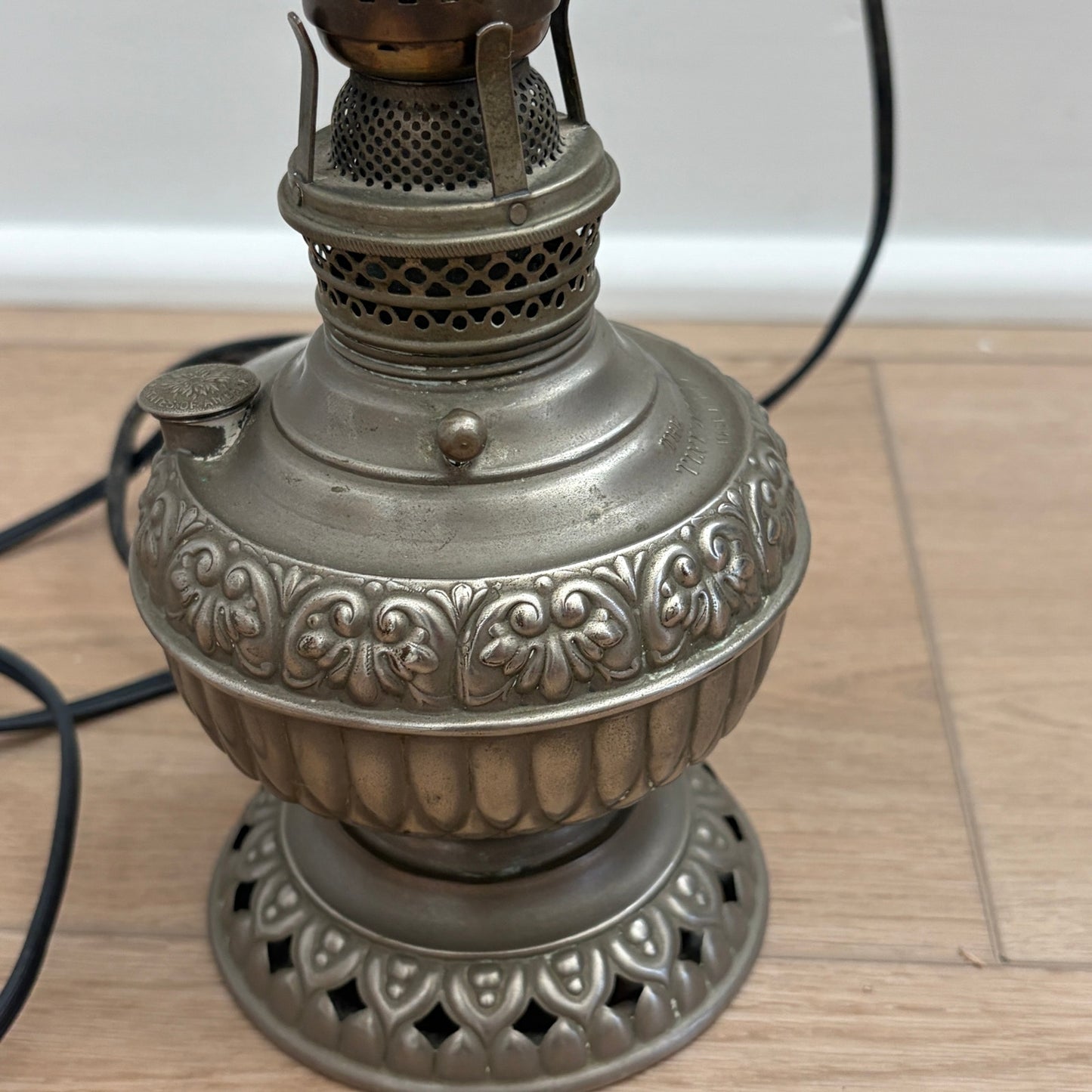 Miller "The Little Miller" Electrified Kerosene Lamp Made in USA Tested / Works
