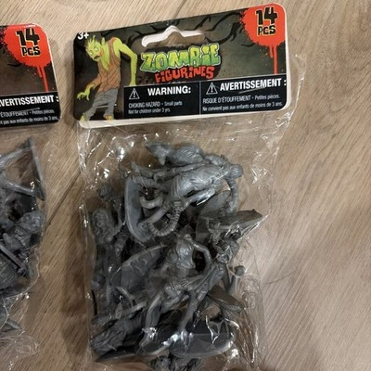 Rare Greenbrier International Zombie Figurines 1:32 LOT 6 Unopened Bags