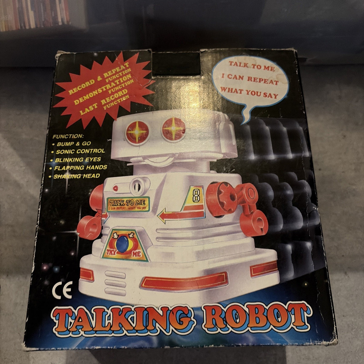 Vintage Chain Fong Toys Talk To Me Talking Robot Toy Battery Operated NEW