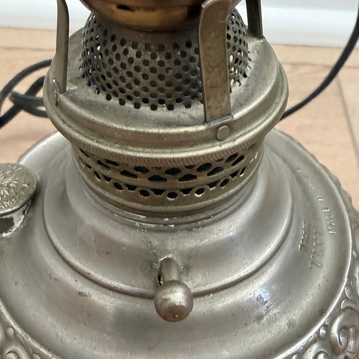 Miller "The Little Miller" Electrified Kerosene Lamp Made in USA Tested / Works