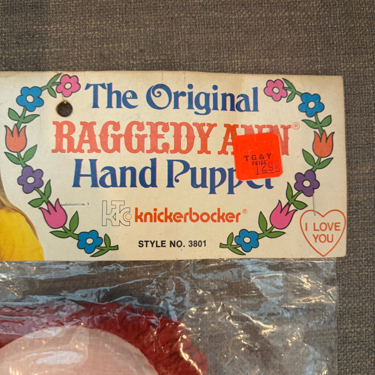 1973 The Original Raggedy Ann Hand Puppet Knickerbocker #3801 New in Package
