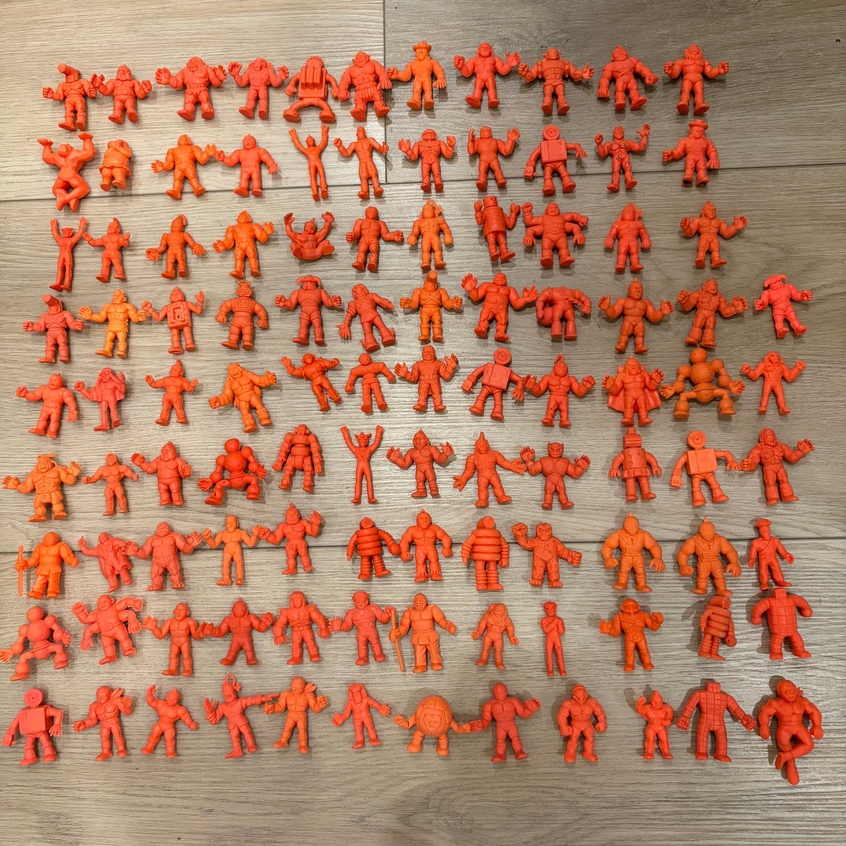 LOT 105 M.U.S.C.L.E Musclemen Kinnikuman Brocken Jr Orange Mini Kinkeshi 1980s