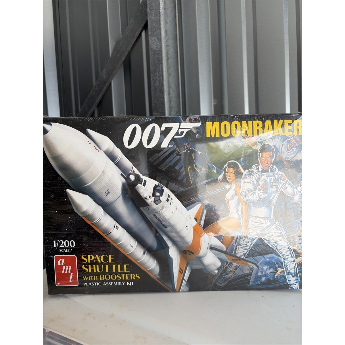 AMT 007 Moonraker 1/200 Scale Model Kit Space Shuttle With Boosters NEW