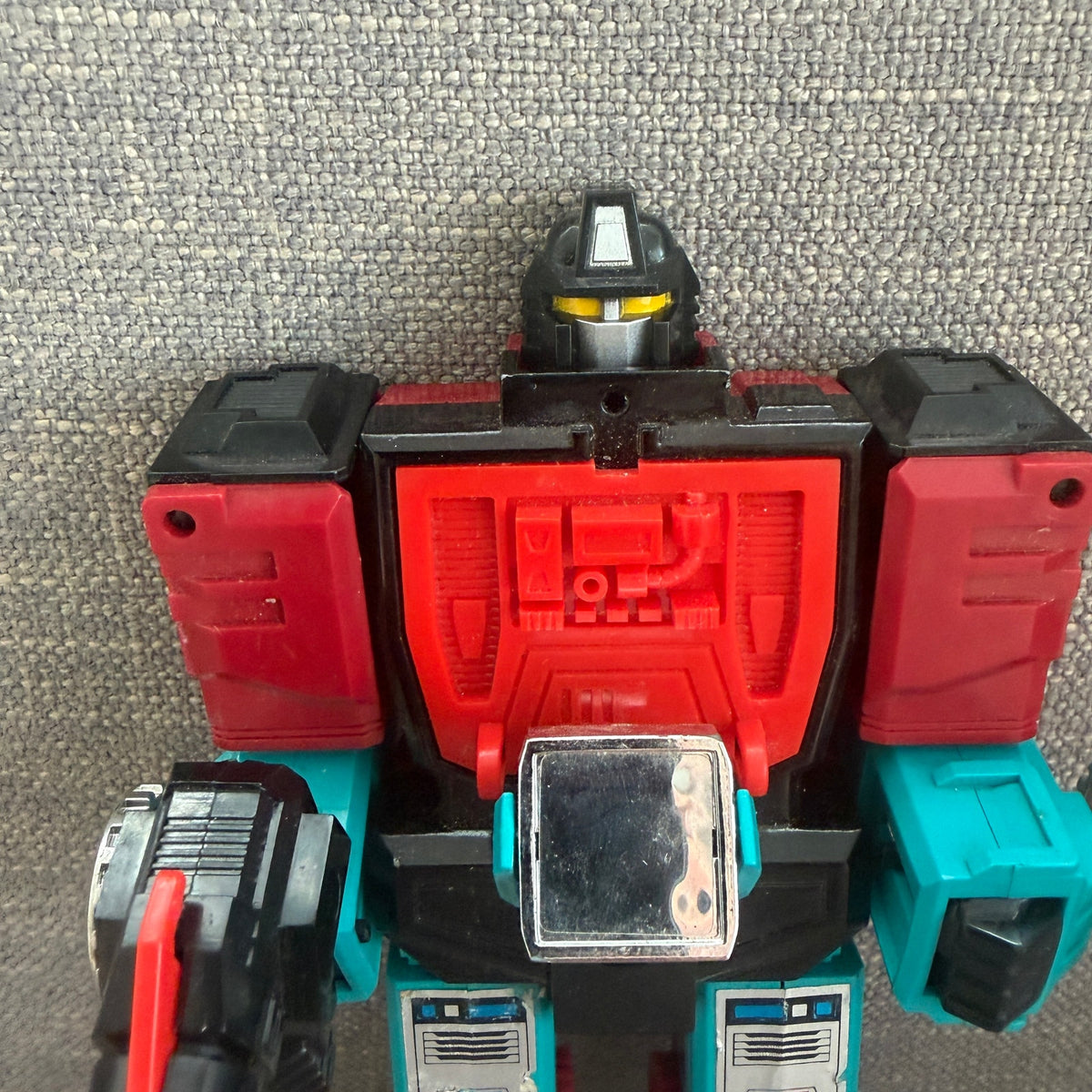 Vintage 1984 Hasbro Takara Co. Transformers G1 Perceptor