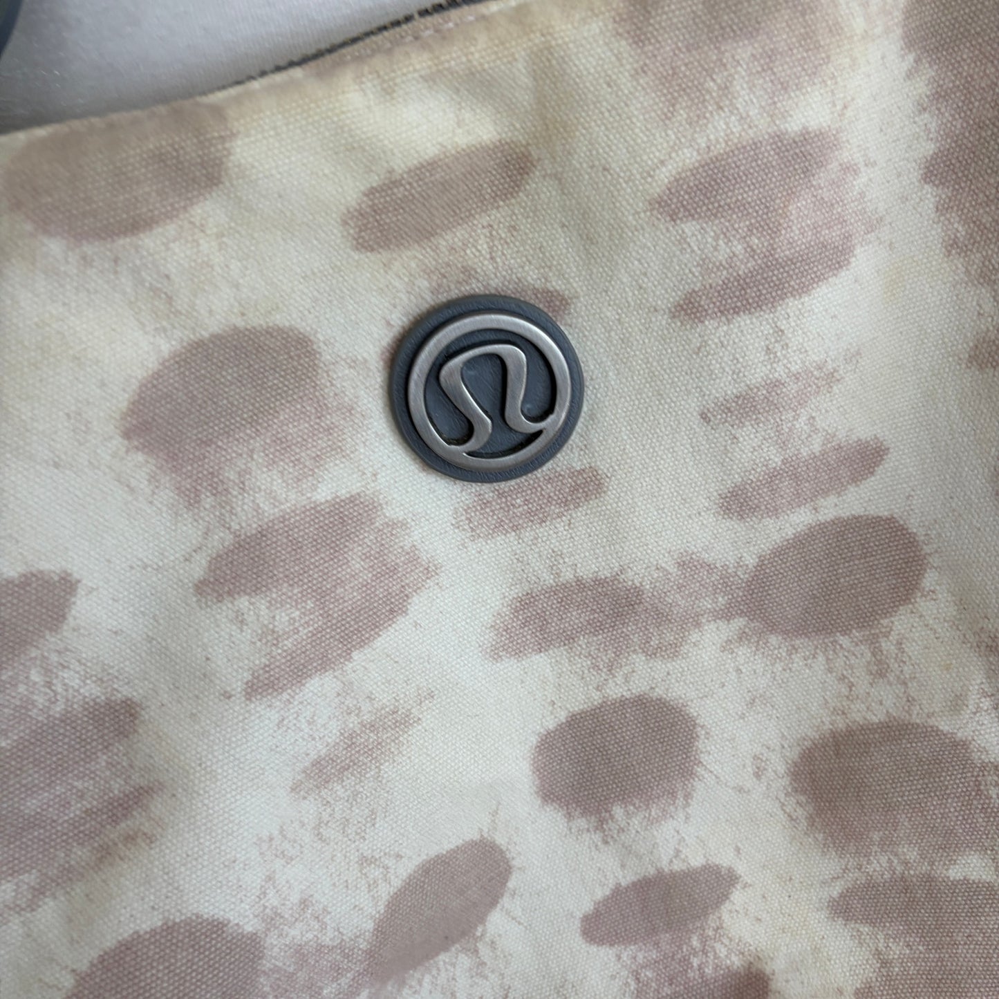 Lululemon Tan Large Slouchy Tote Shoulder Workout Gym Bag
