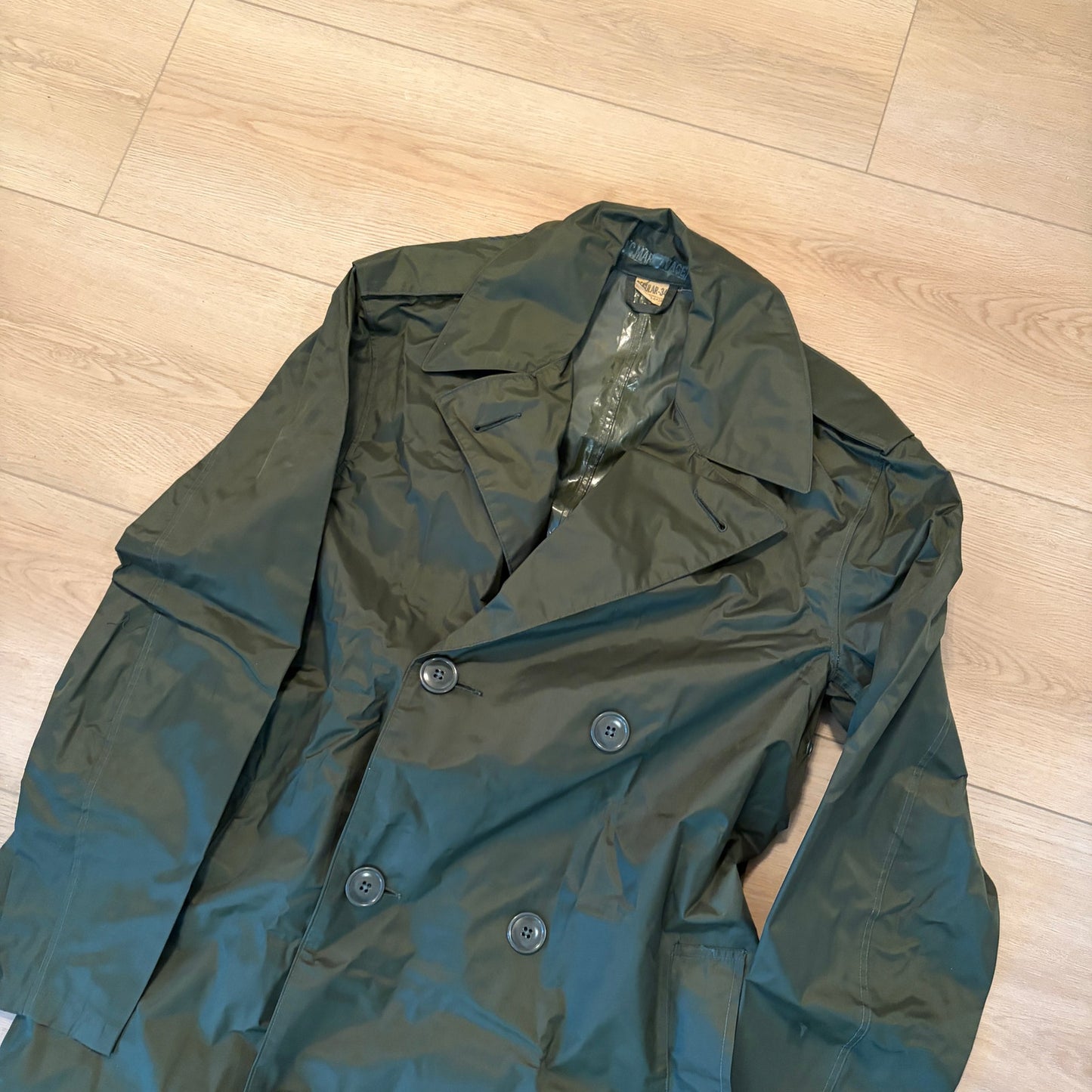 Vintage US Military Green Nylon Rubber Coated Raincoat Trench Coat Size 34