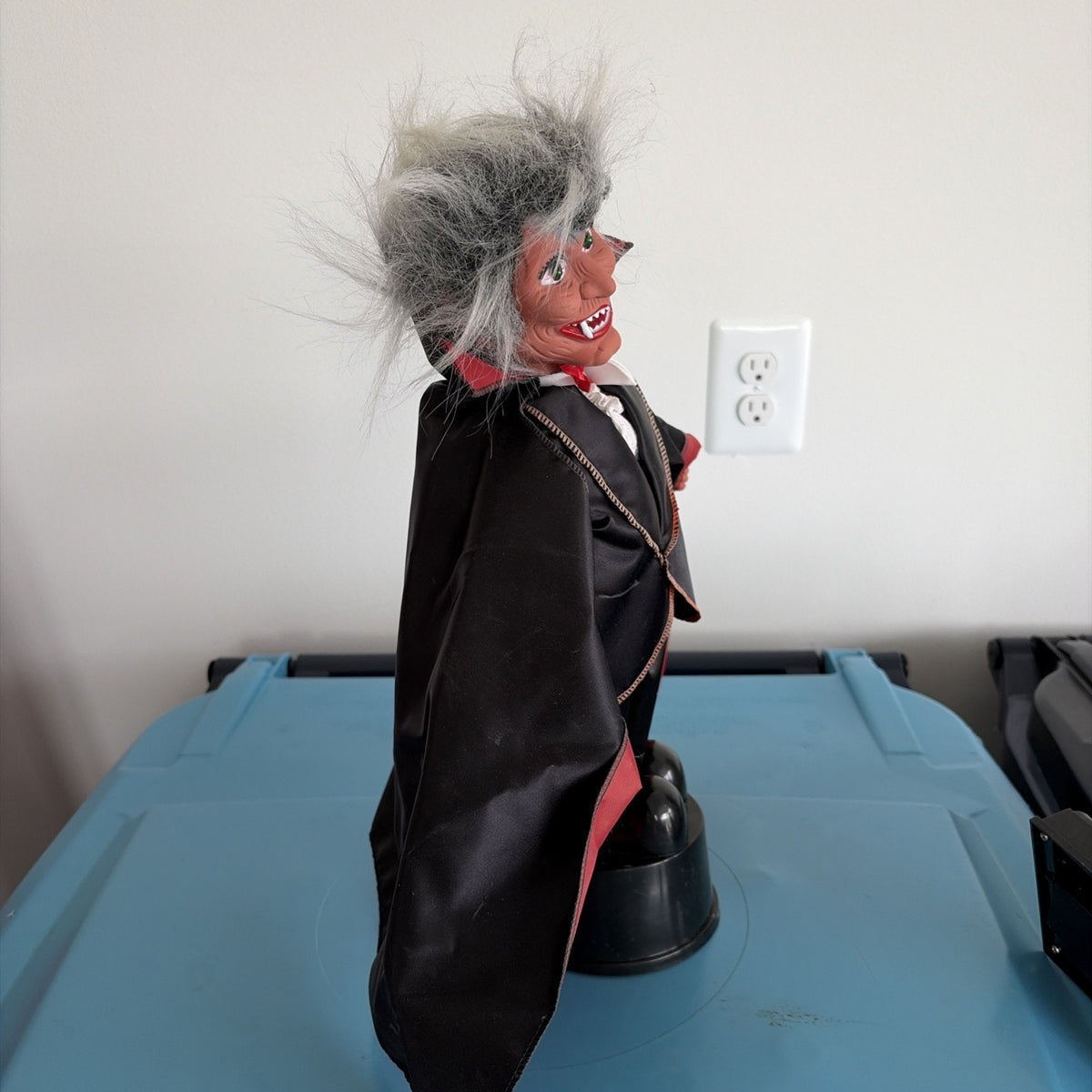 Vtge Funny Toys Dracula Electronic Halloween Figure 1988 16" Working Battery