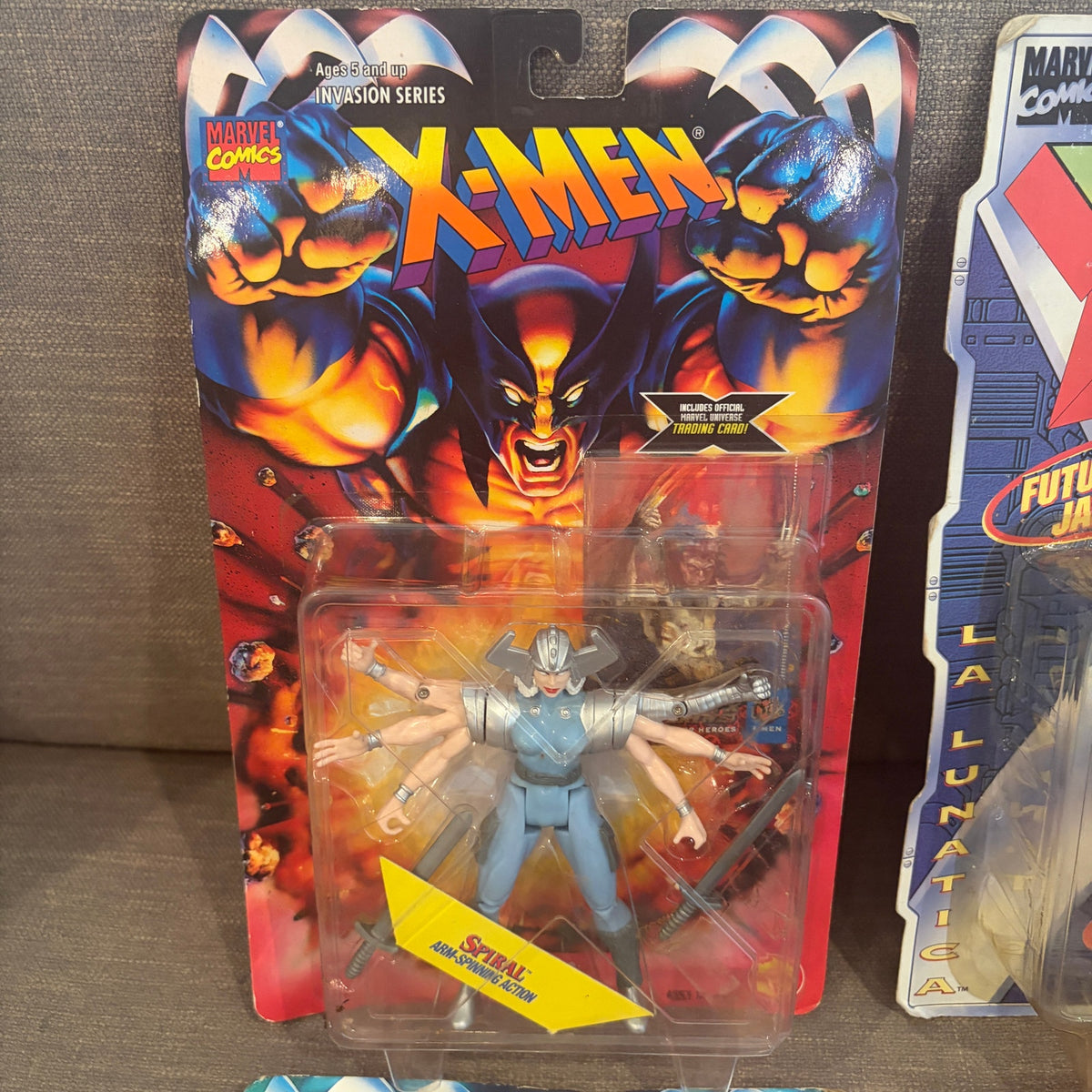 LOT 4 Marvel Comics X-Men Action Figures X-Force, Futuristic, Invasion Series