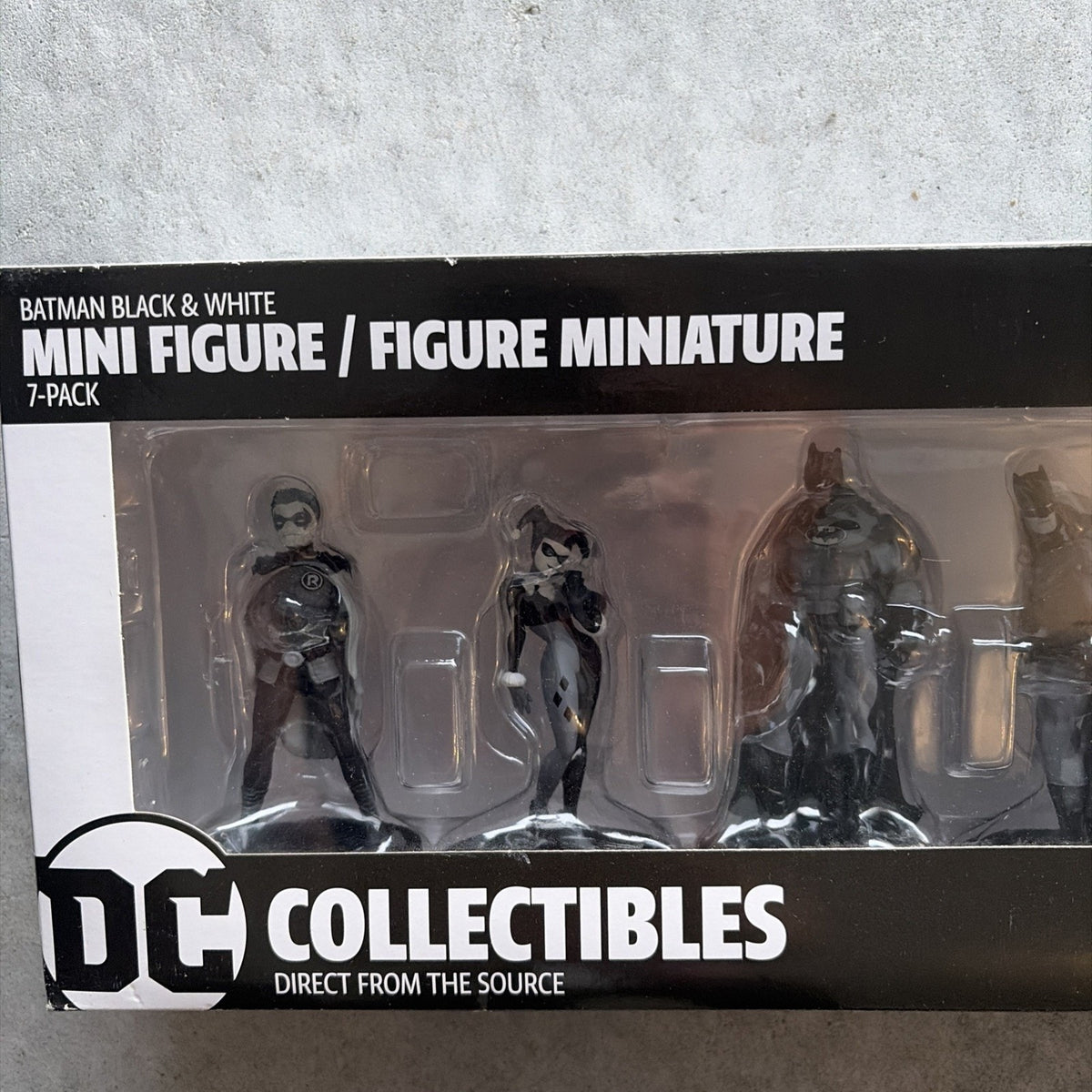 NEW DC Collectibles Batman Black & White Mini Figure 7 Pack, Series 1