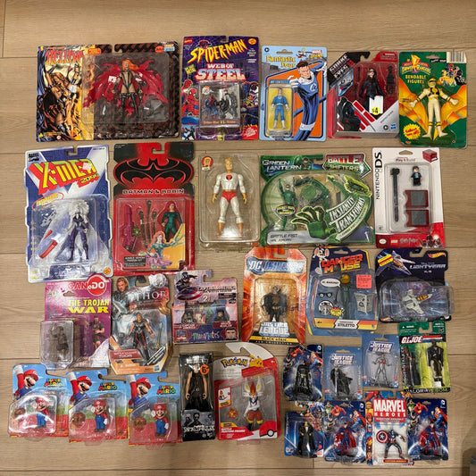 LOT 29 Action Figures Toys Marvel, Justice League, Pokemon, and MORE!