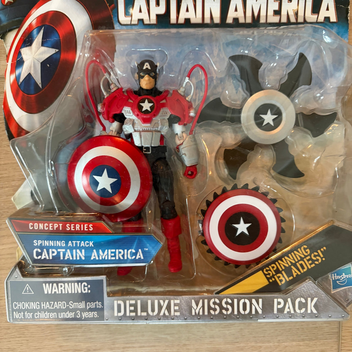 Marvel Studios Captain America Deluxe Mission Pack Spinning Attack NEW