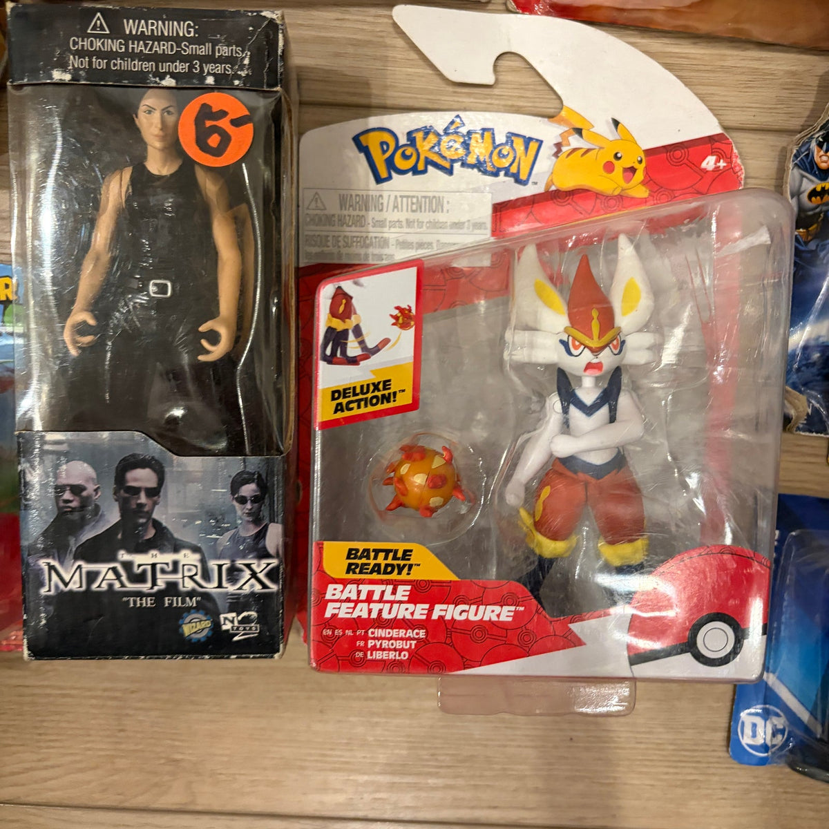 LOT 29 Action Figures Toys Marvel, Justice League, Pokemon, and MORE!
