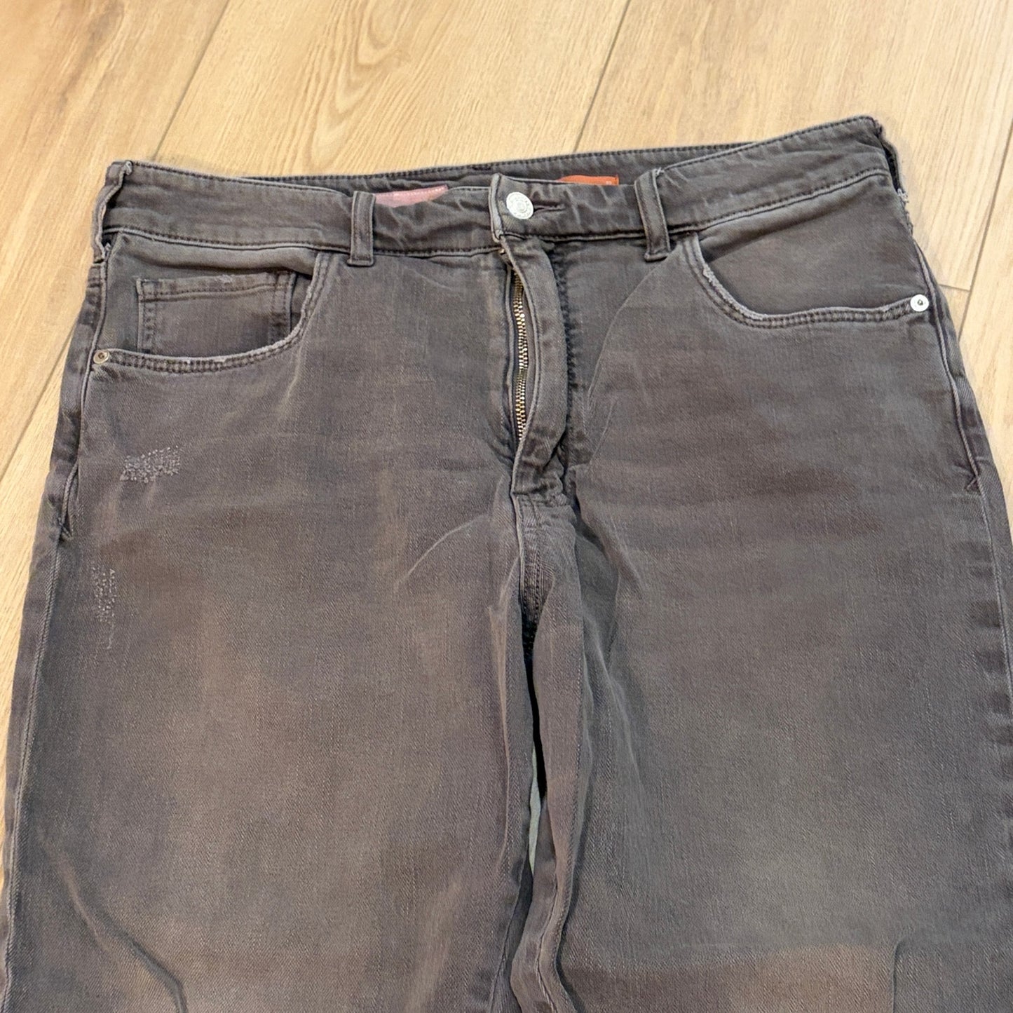 Pilcro Anthropologie High Rise Light Wash Black Distressed Jeans Womens Size 30