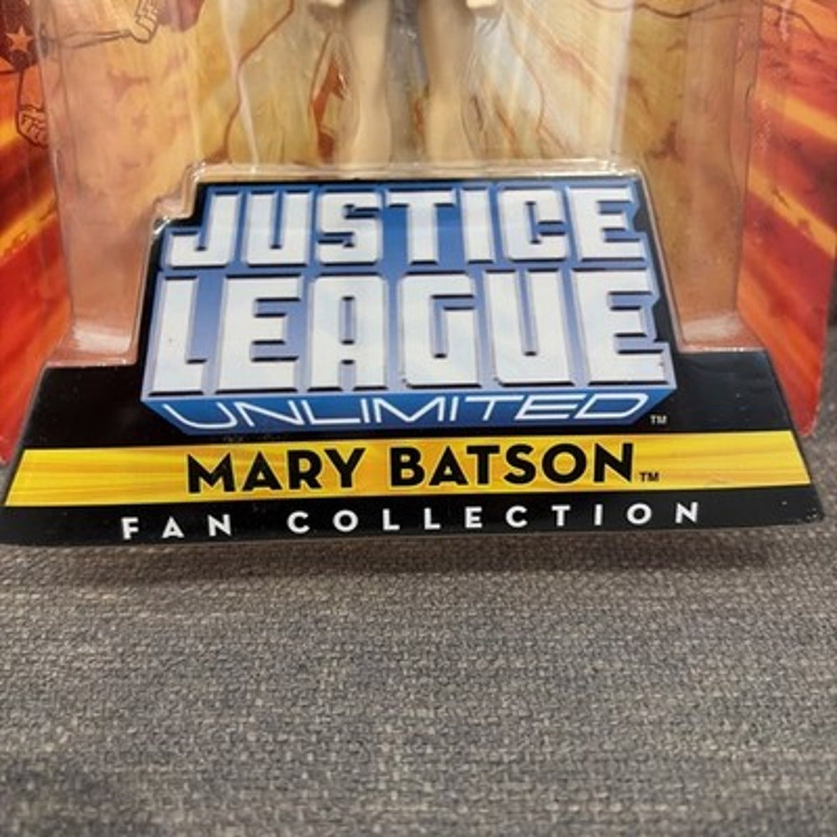 DC Universe Justice League Unlimited Mary Batson Fan Collection 4” Figure