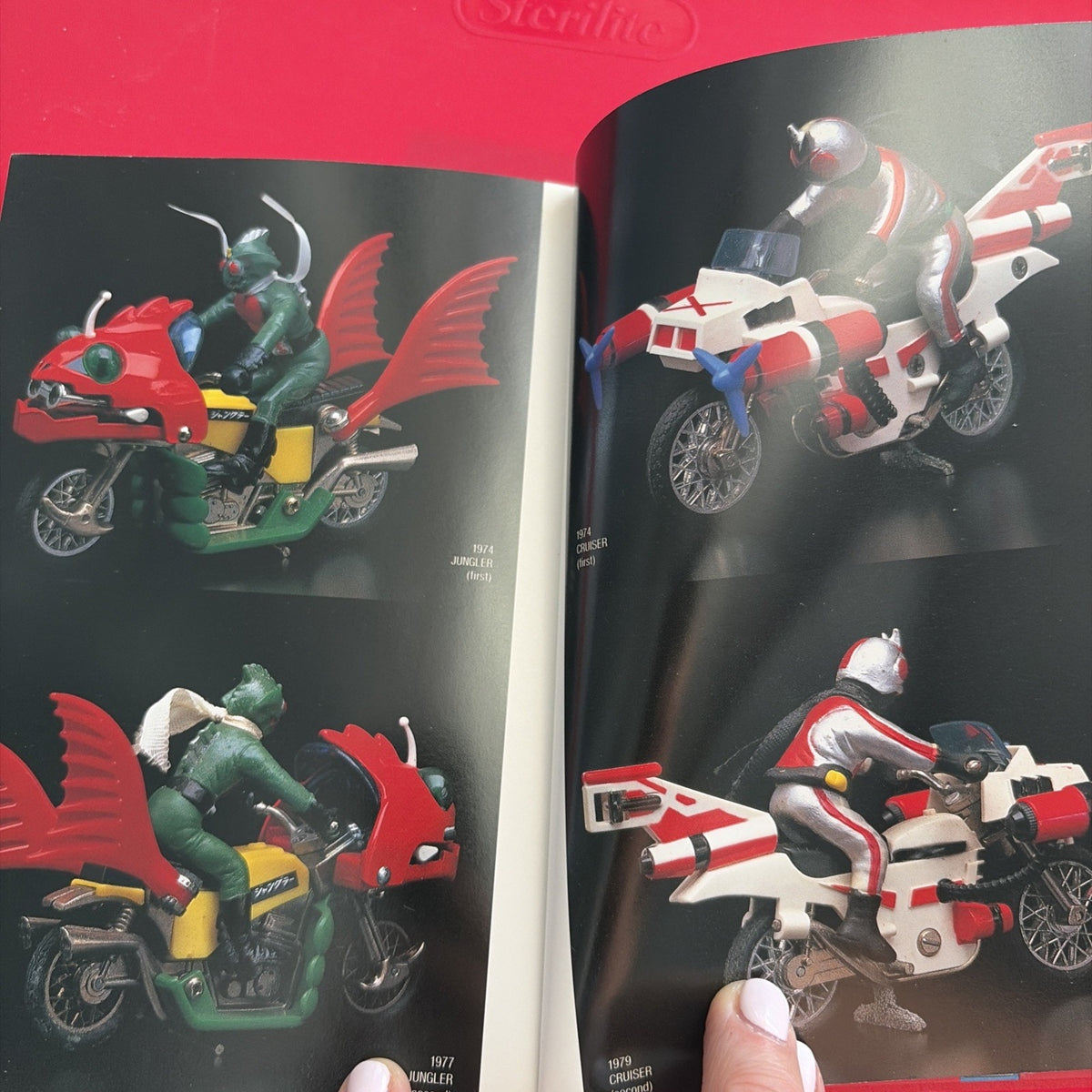 Popy Popynica Chogokin Book Grendizer Voltes V Daimos Goldorak Starzinger Base