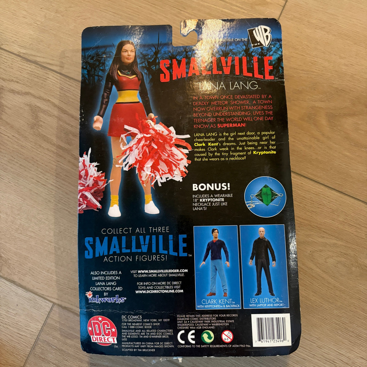 DC Direct Smallville Action Figure Fully Poseable Lana Lang NEW