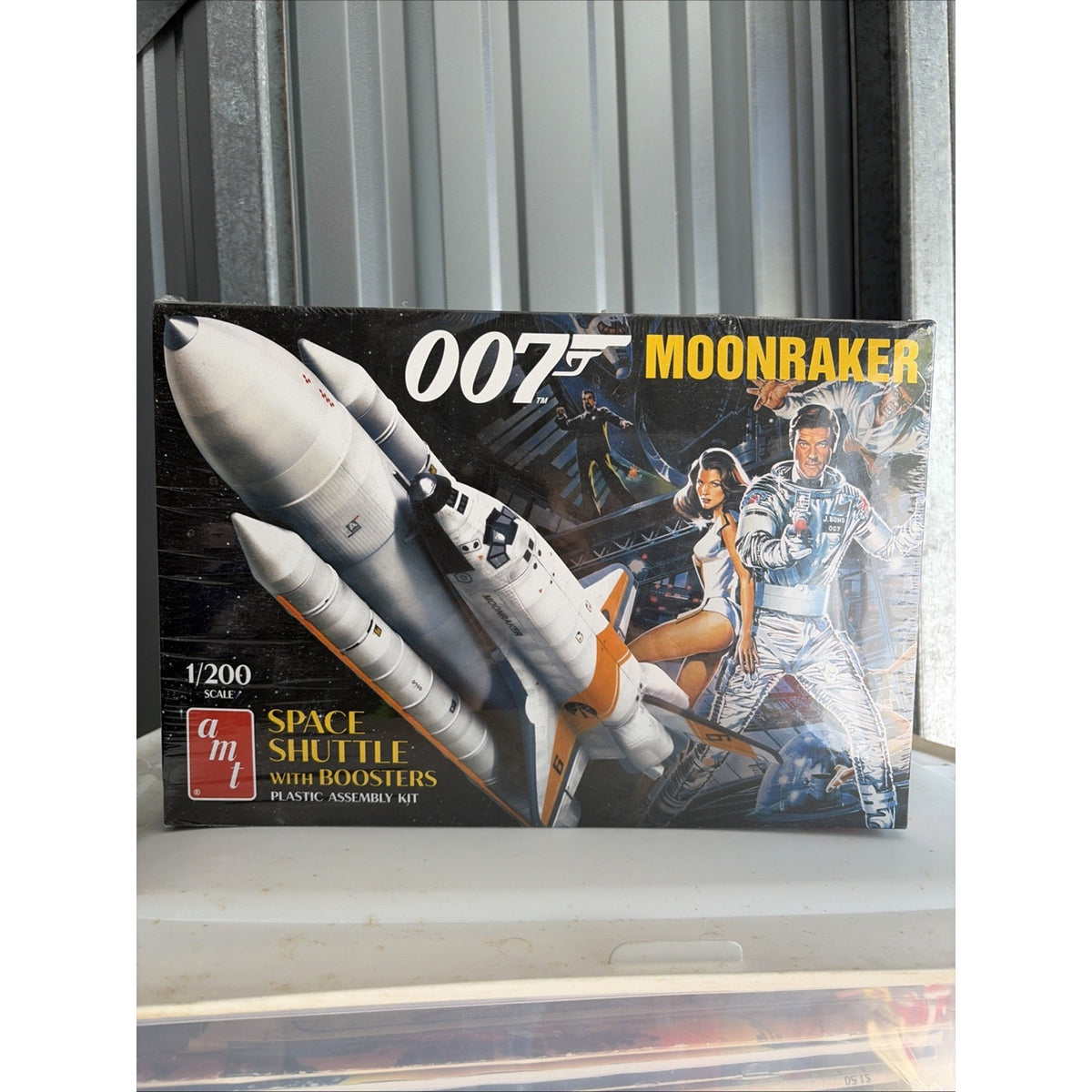 AMT 007 Moonraker 1/200 Scale Model Kit Space Shuttle With Boosters NEW