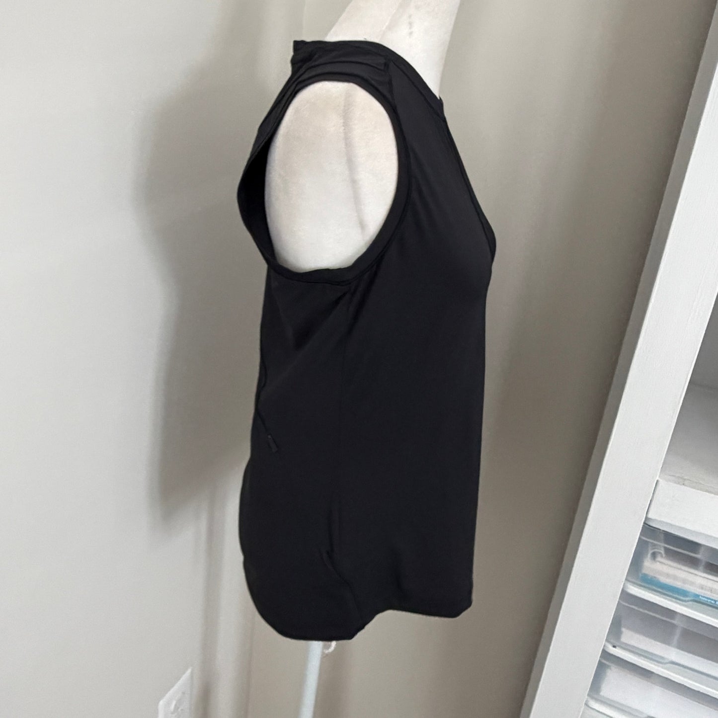 Athleta Black Sunchaser Tank Top Womens Size Small