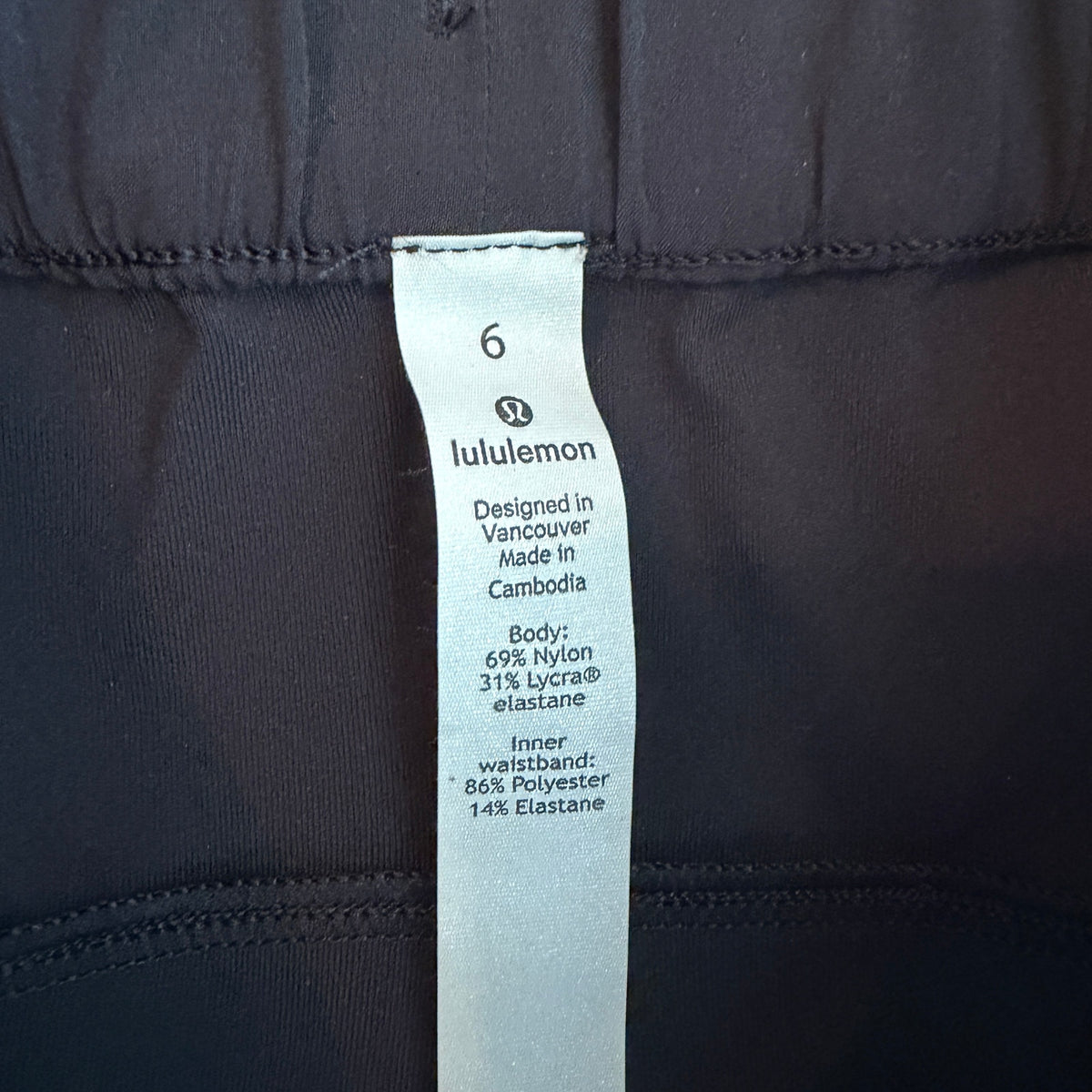 Lululemon Black On the Fly Pant 7/8 Style LW5BPNS Travel Pant Womens Size 6