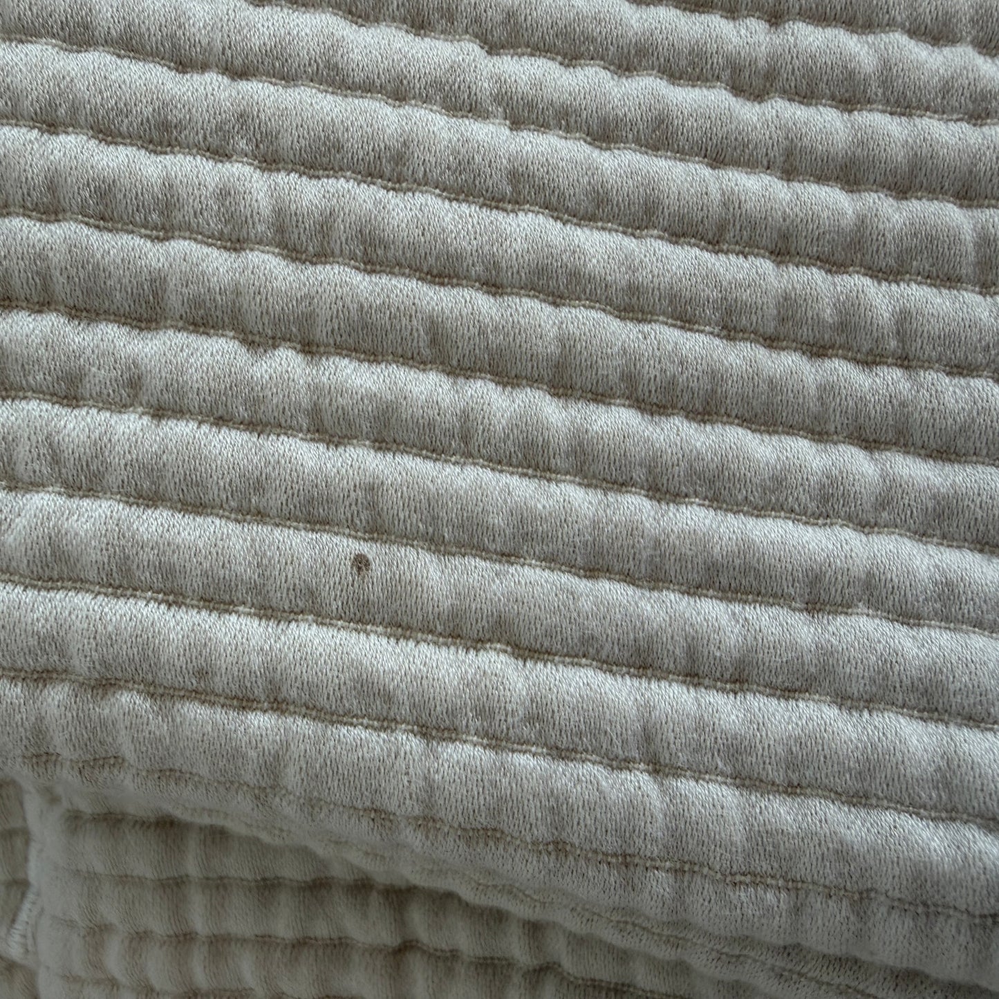 Yves Delorme LOT 4 Off-White, Ivory Pillow Shams, Lumbar Pillow Made in Paris