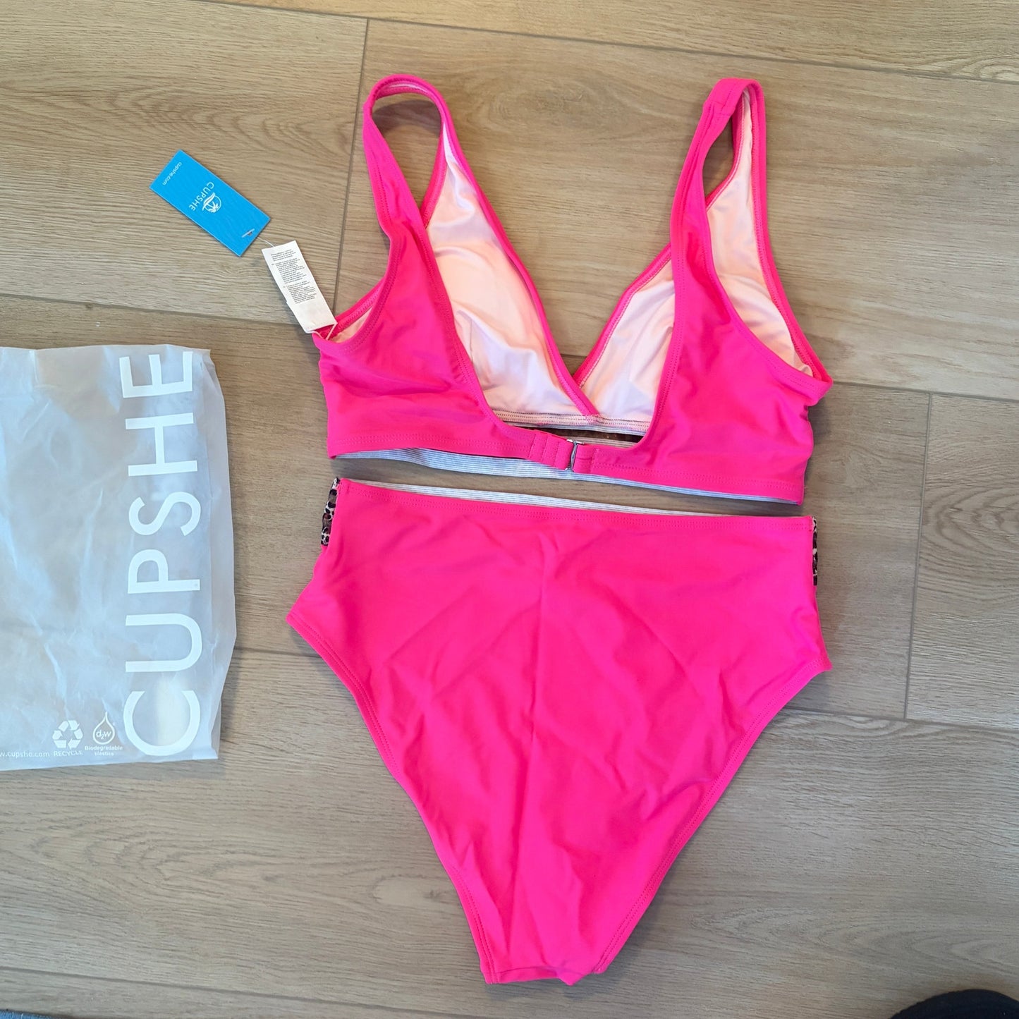 Cupshe Hot Pink and Cheetah Two-Piece Swim Suit Bikini Womens Size Medium NEW
