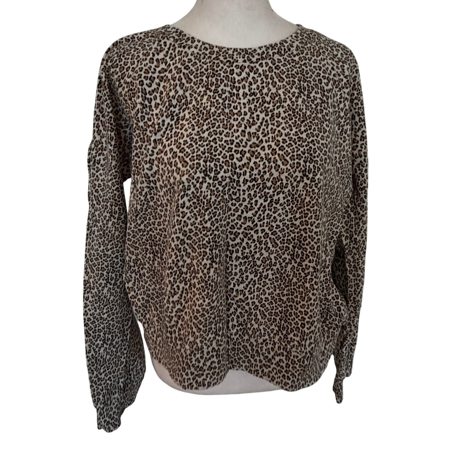 T.LA Cheeta Print Pullover Top Sweatshirt Banded Waist Womens Size Large Petite